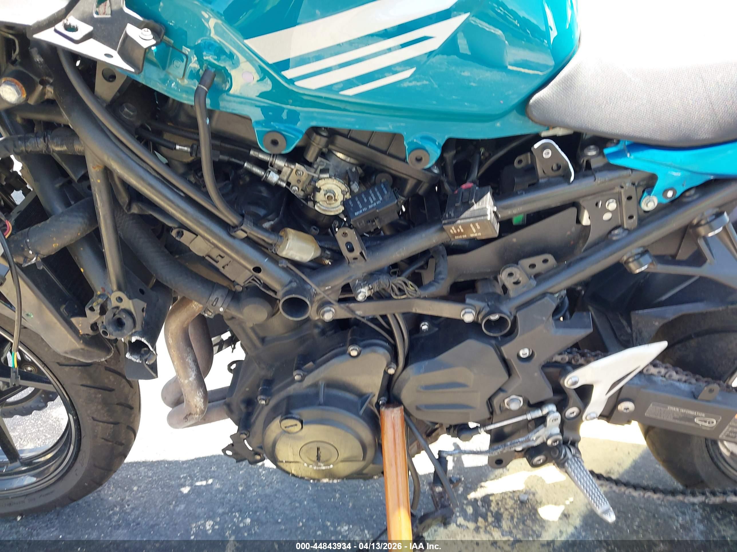 KAWASAKI EX400 image 9