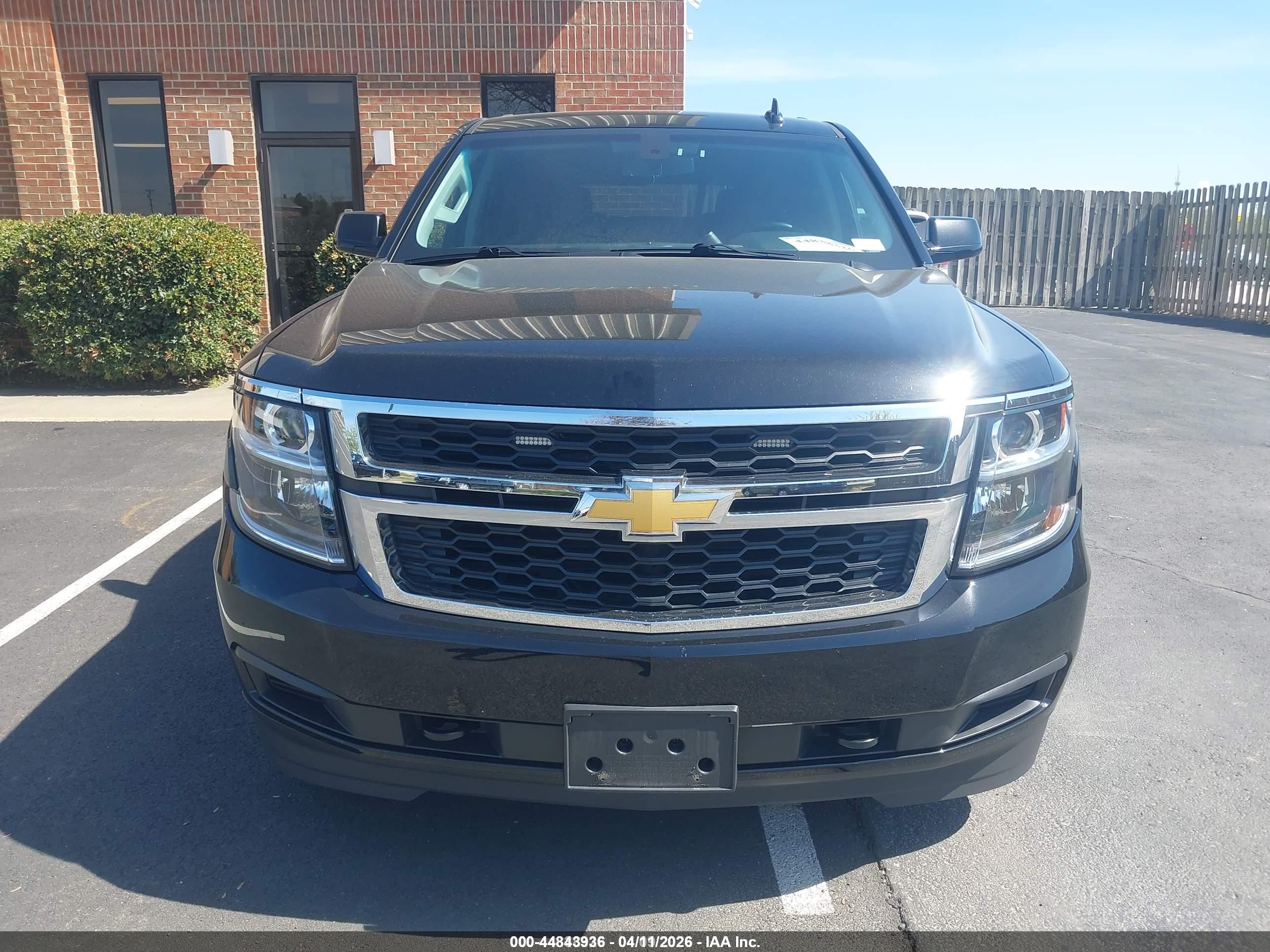 CHEVROLET TAHOE image 6