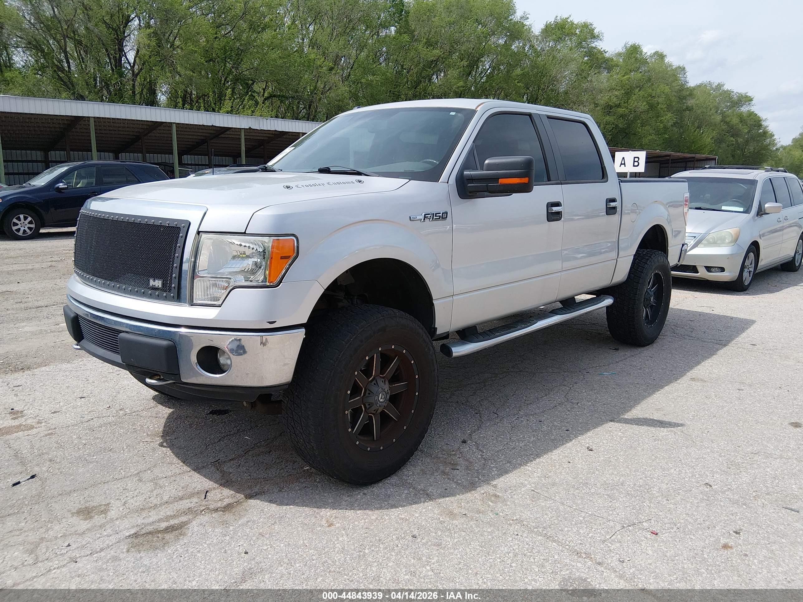 FORD F-150 image 2