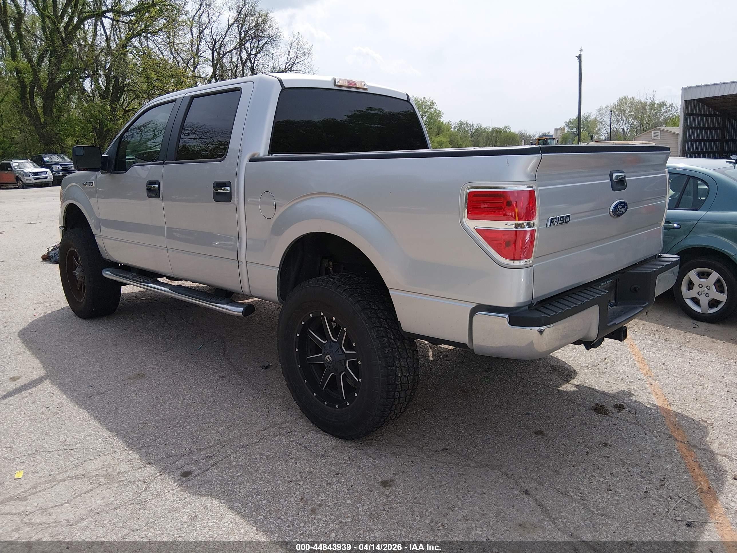 FORD F-150 image 3