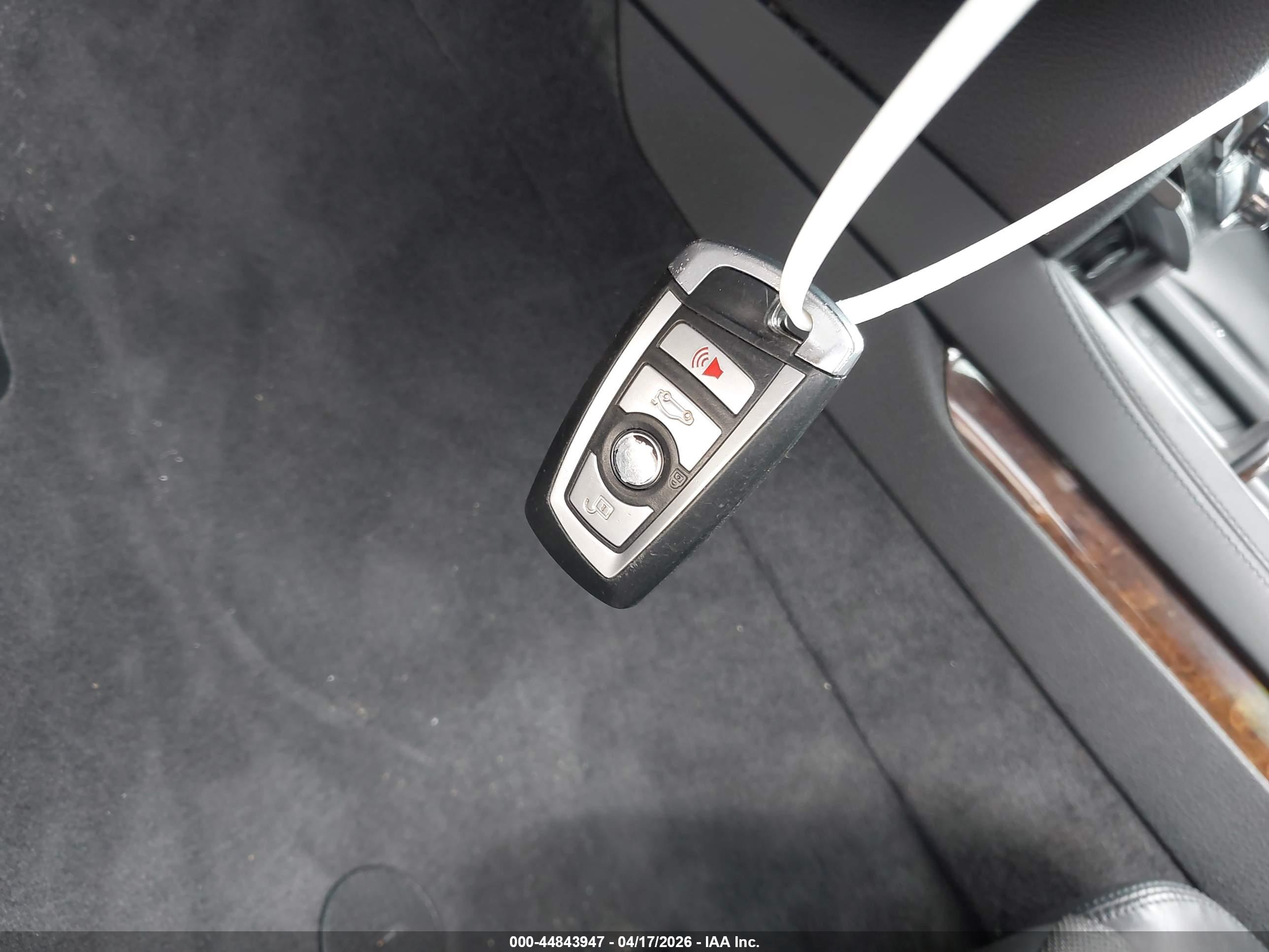 BMW 750LI image 11