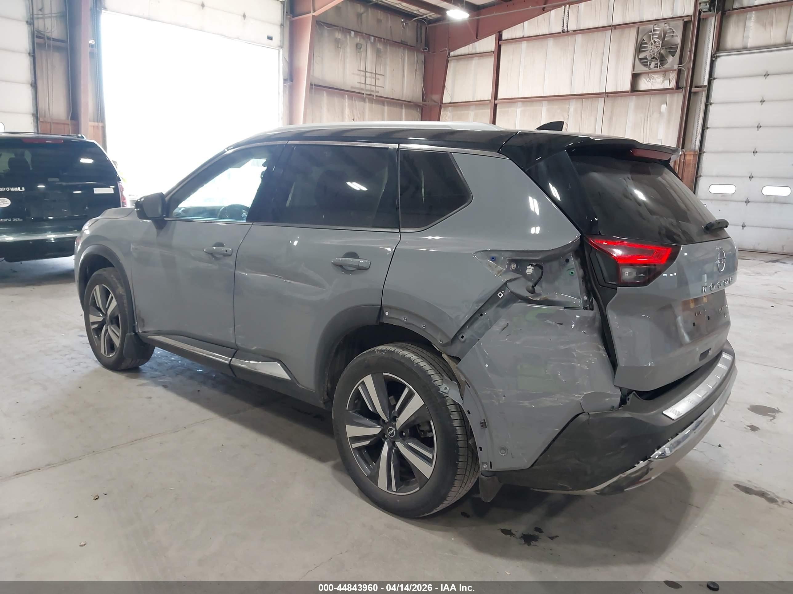 NISSAN ROGUE image 3