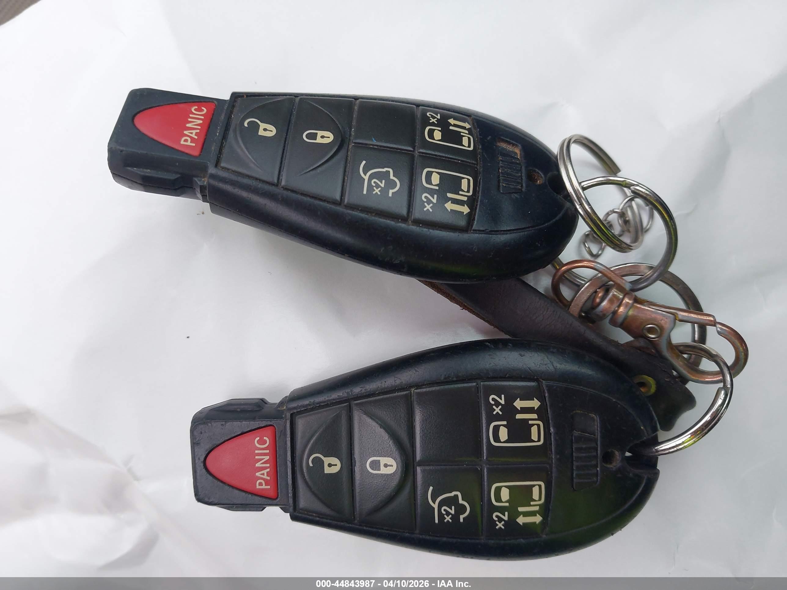 CHRYSLER TOWN image 11