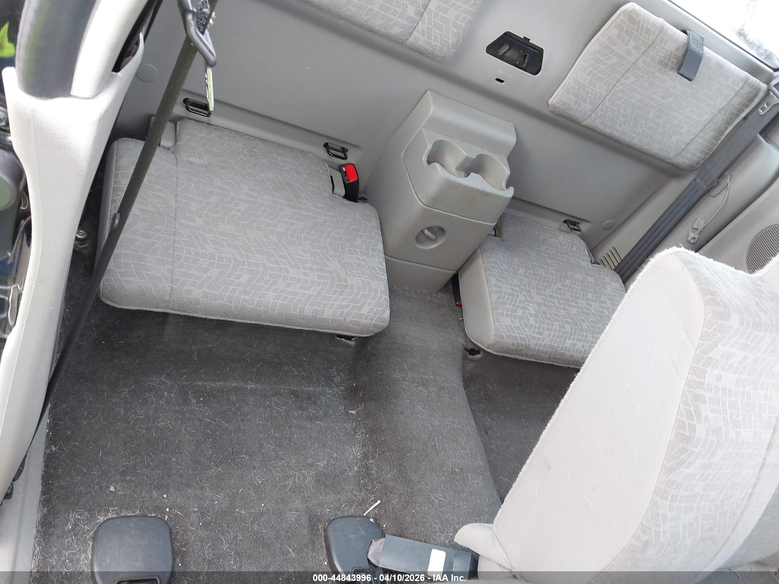 CHEVROLET COLORADO image 8