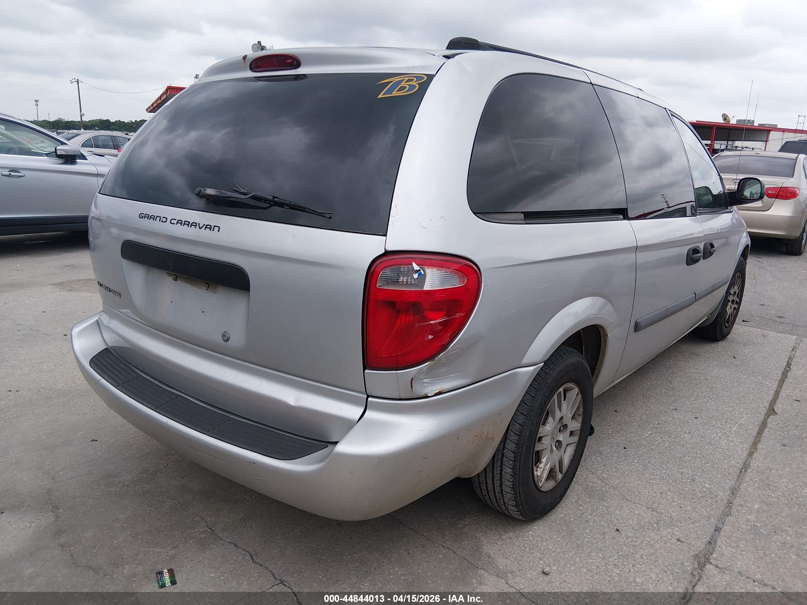 DODGE GRAND image 4