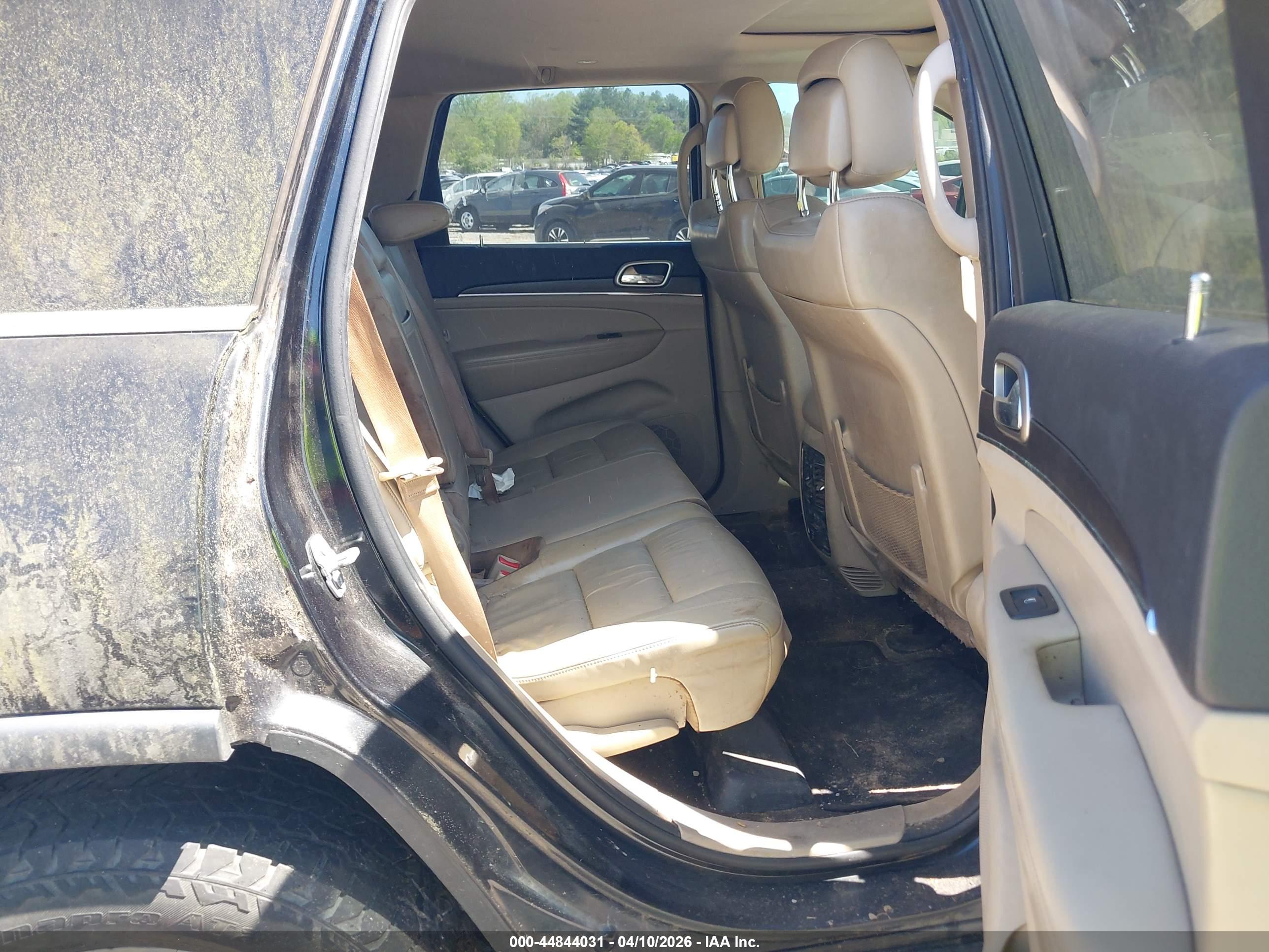 JEEP GRAND image 8
