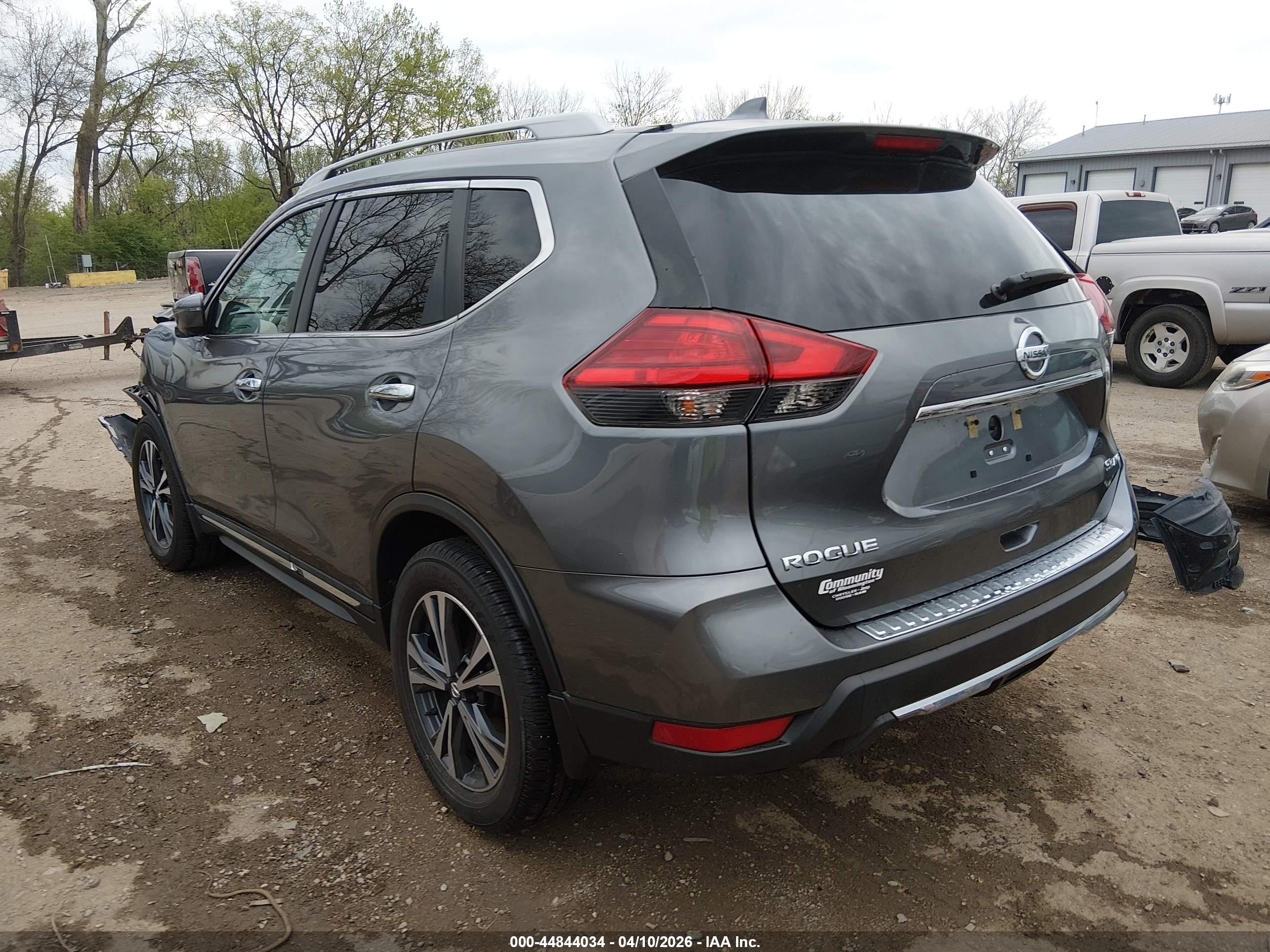 NISSAN ROGUE image 3