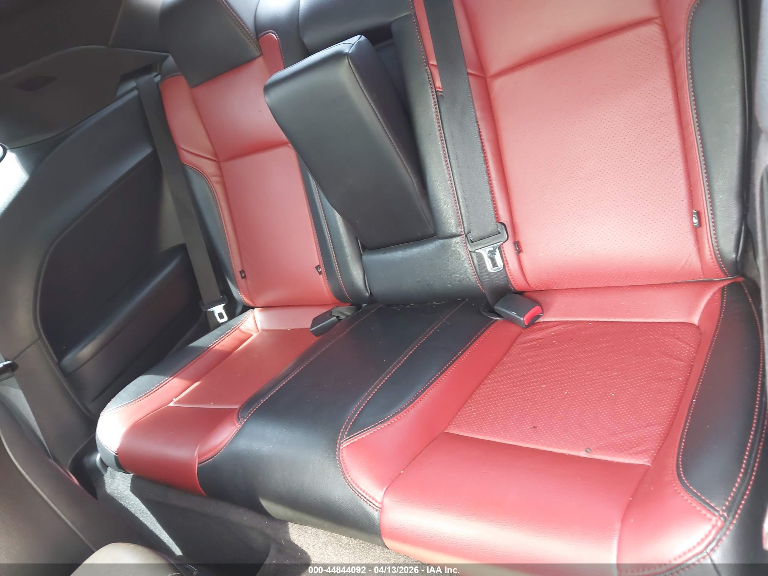 DODGE CHALLENGER image 8