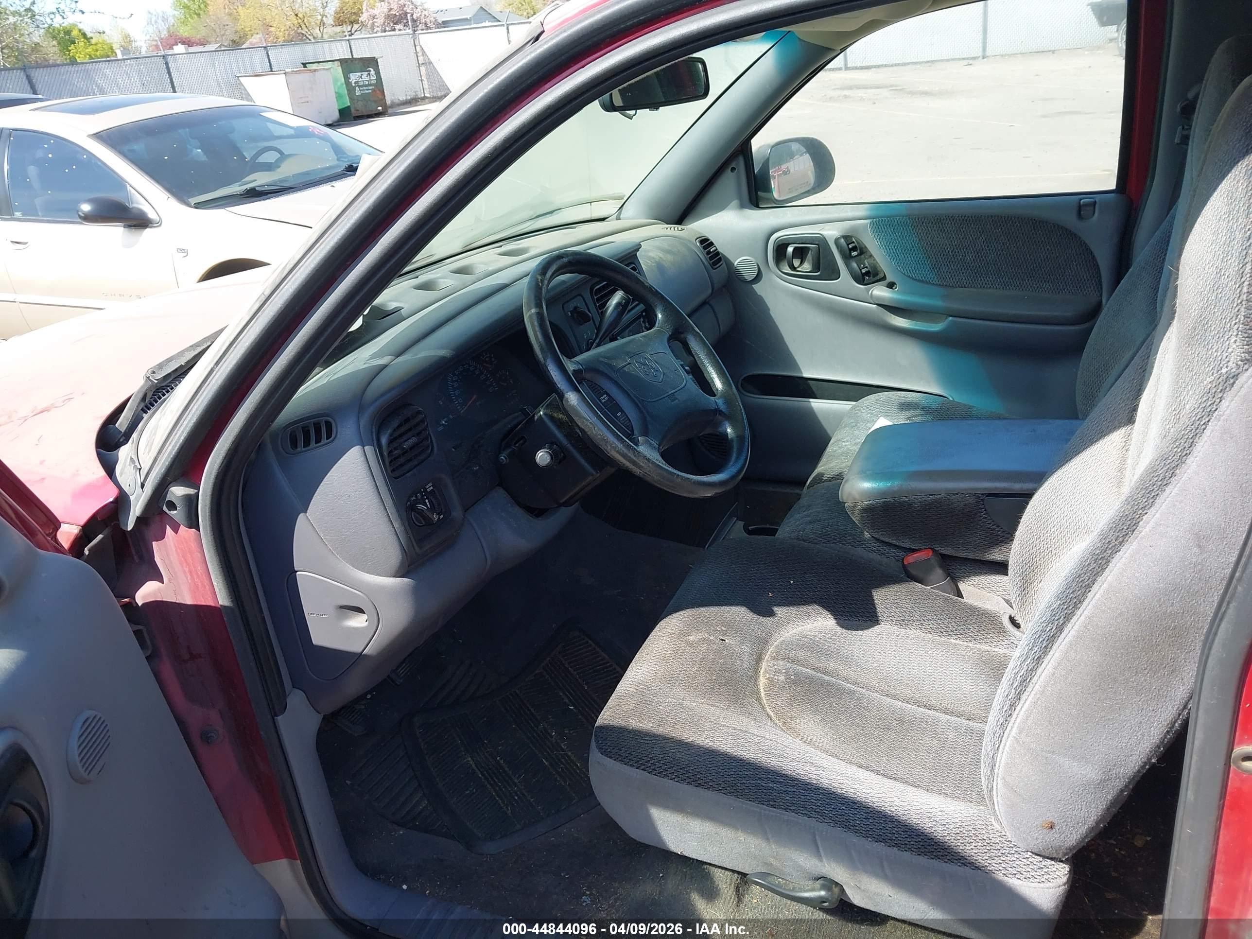 DODGE DAKOTA image 5