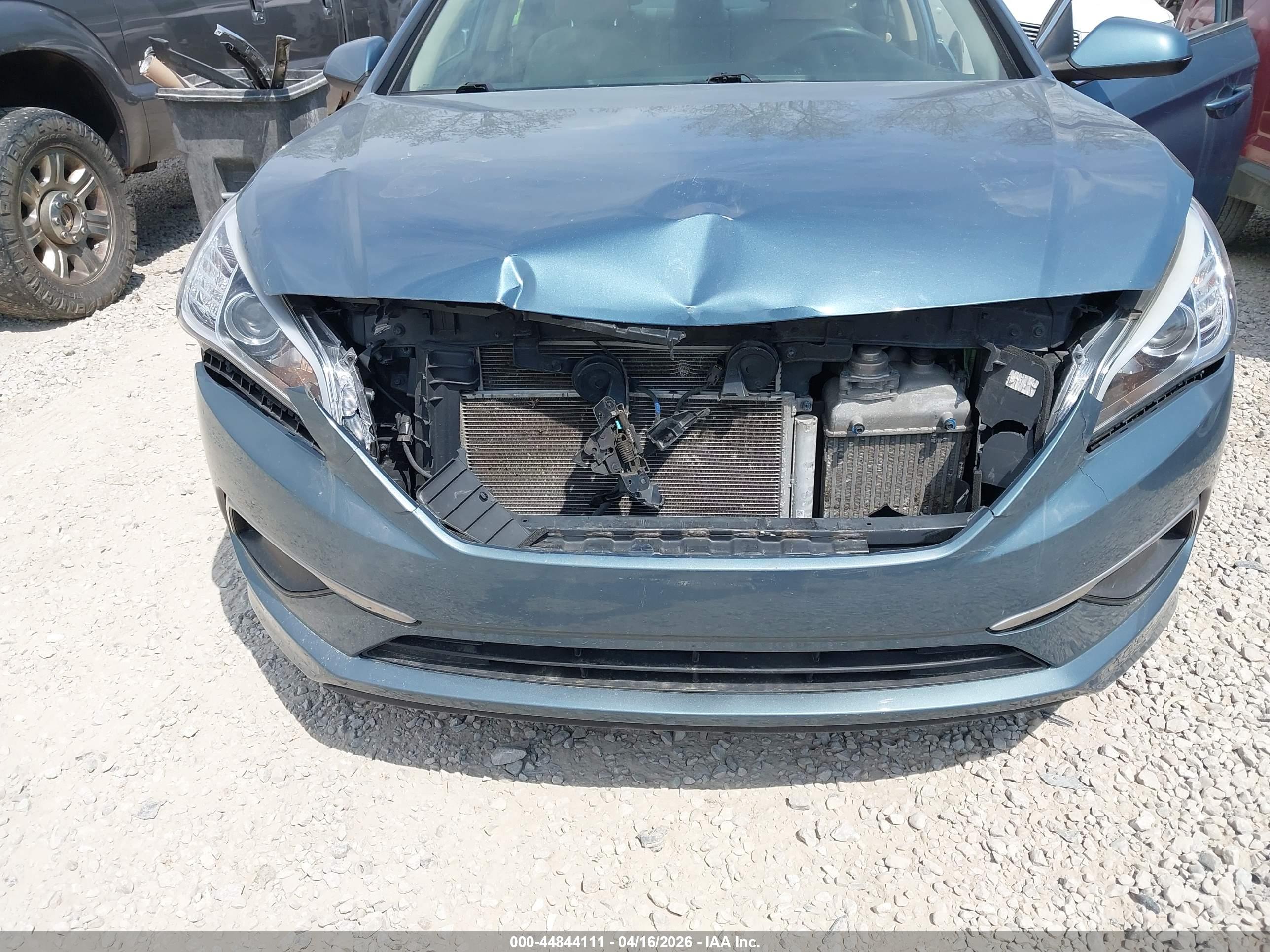 HYUNDAI SONATA image 6