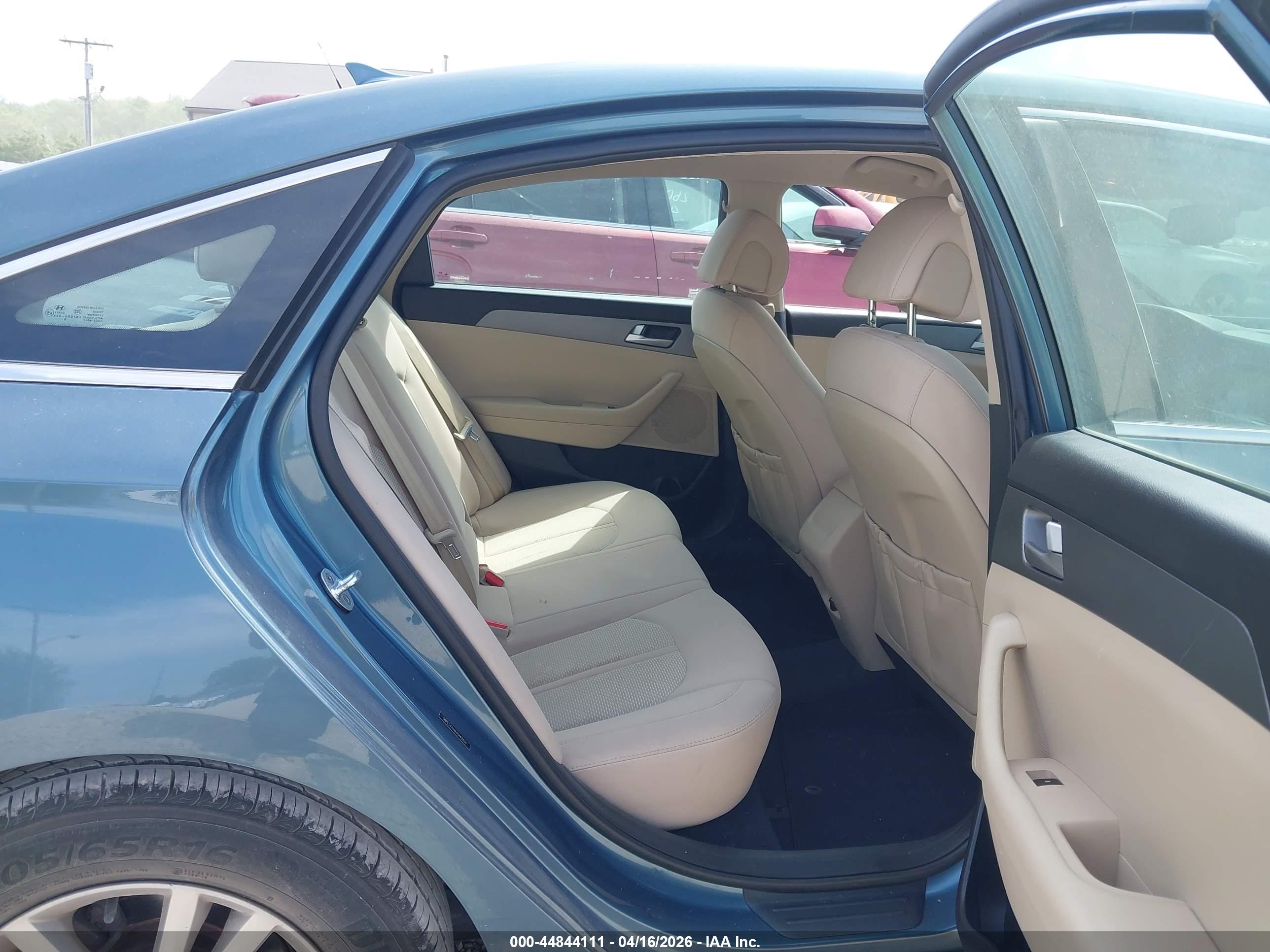 HYUNDAI SONATA image 8