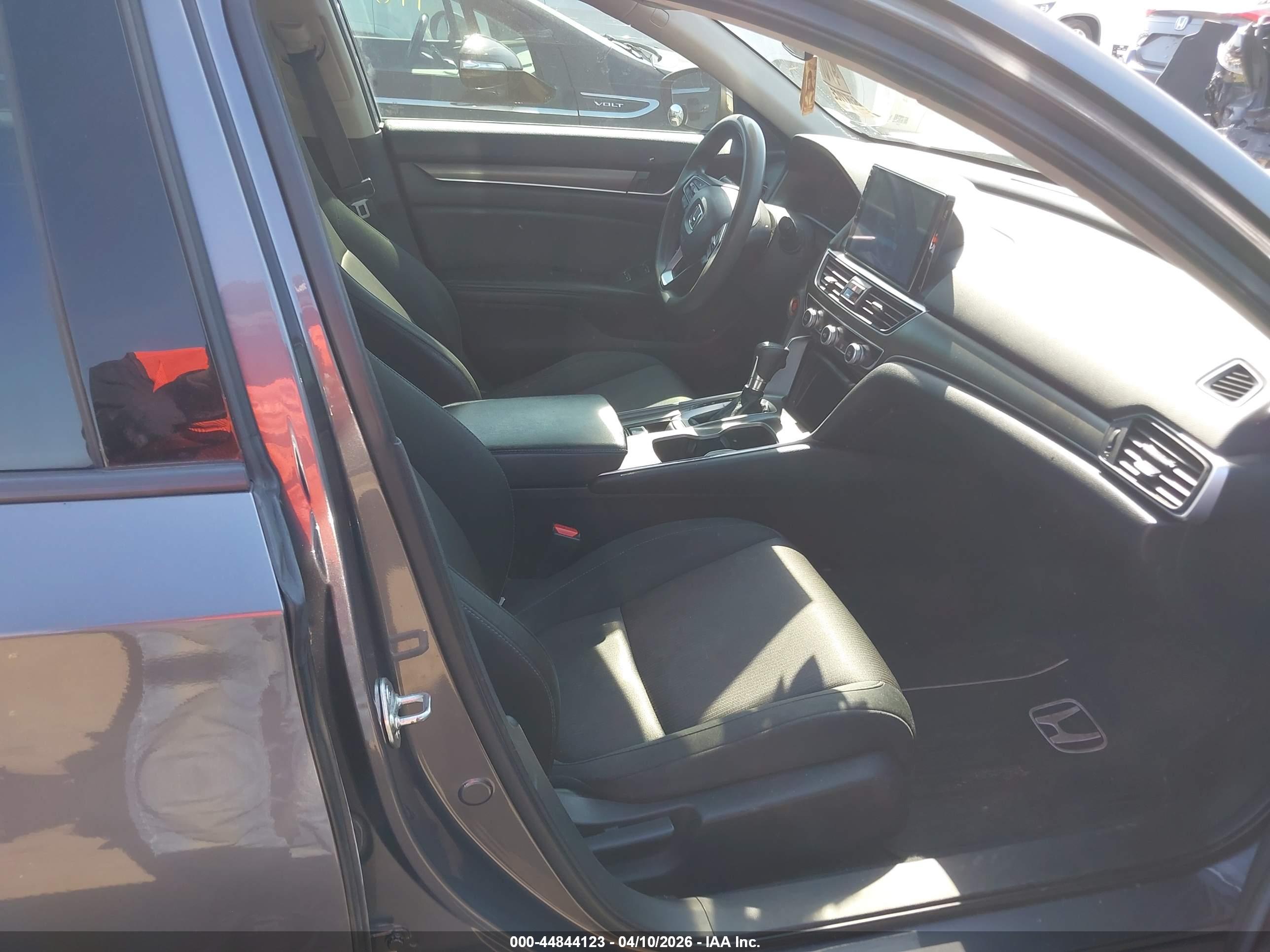 HONDA ACCORD image 5