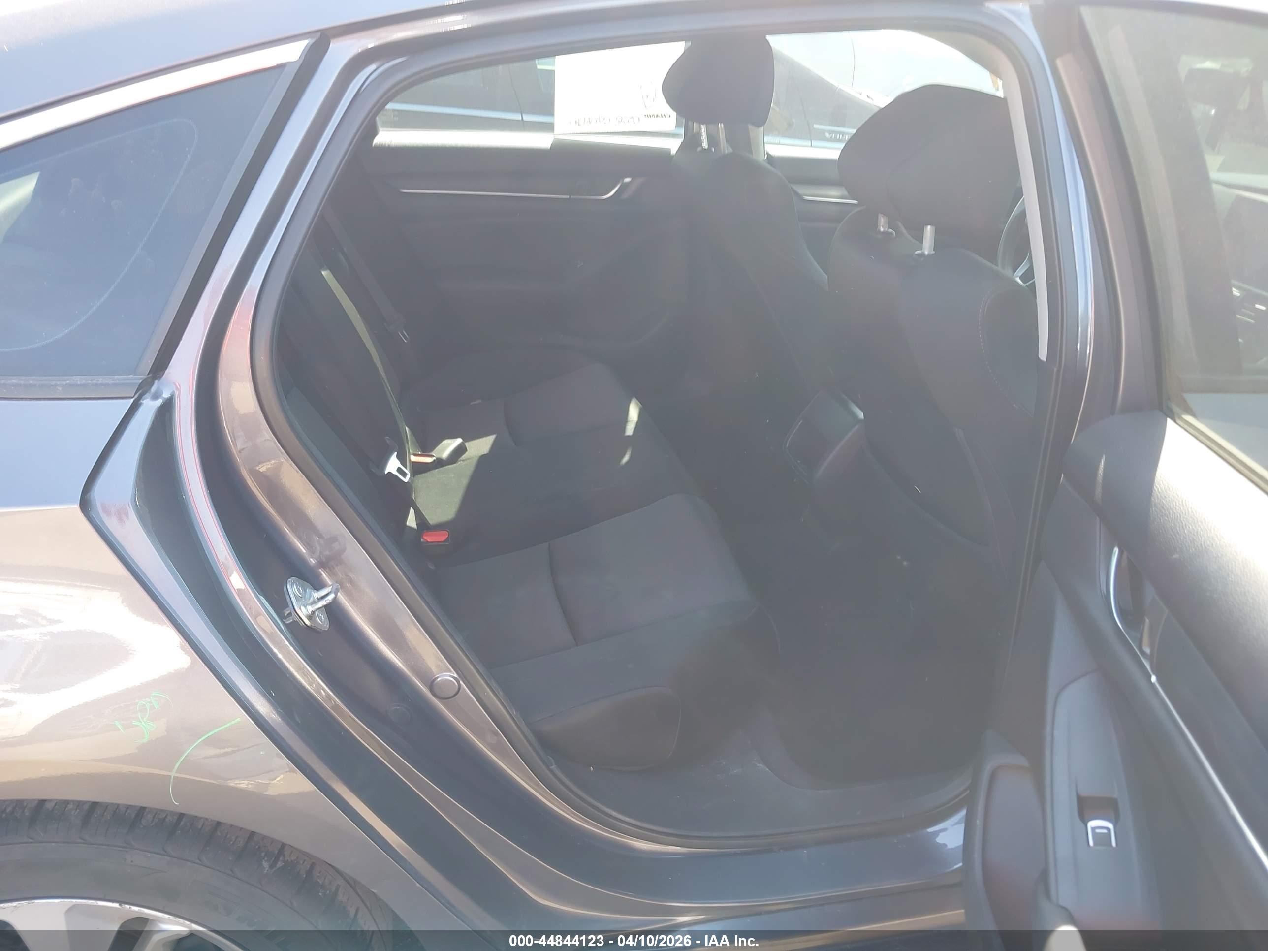 HONDA ACCORD image 8