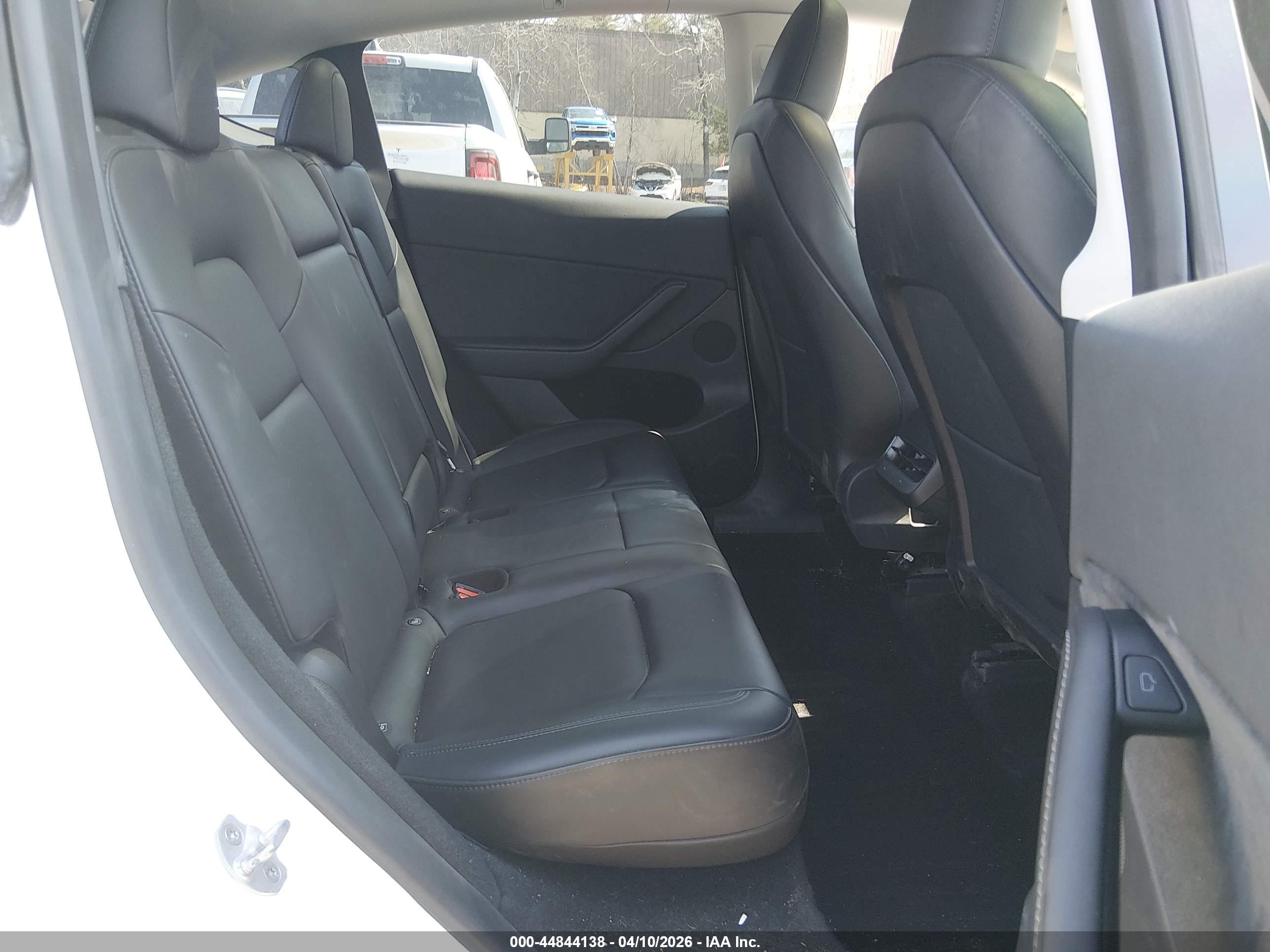 TESLA MODEL image 8