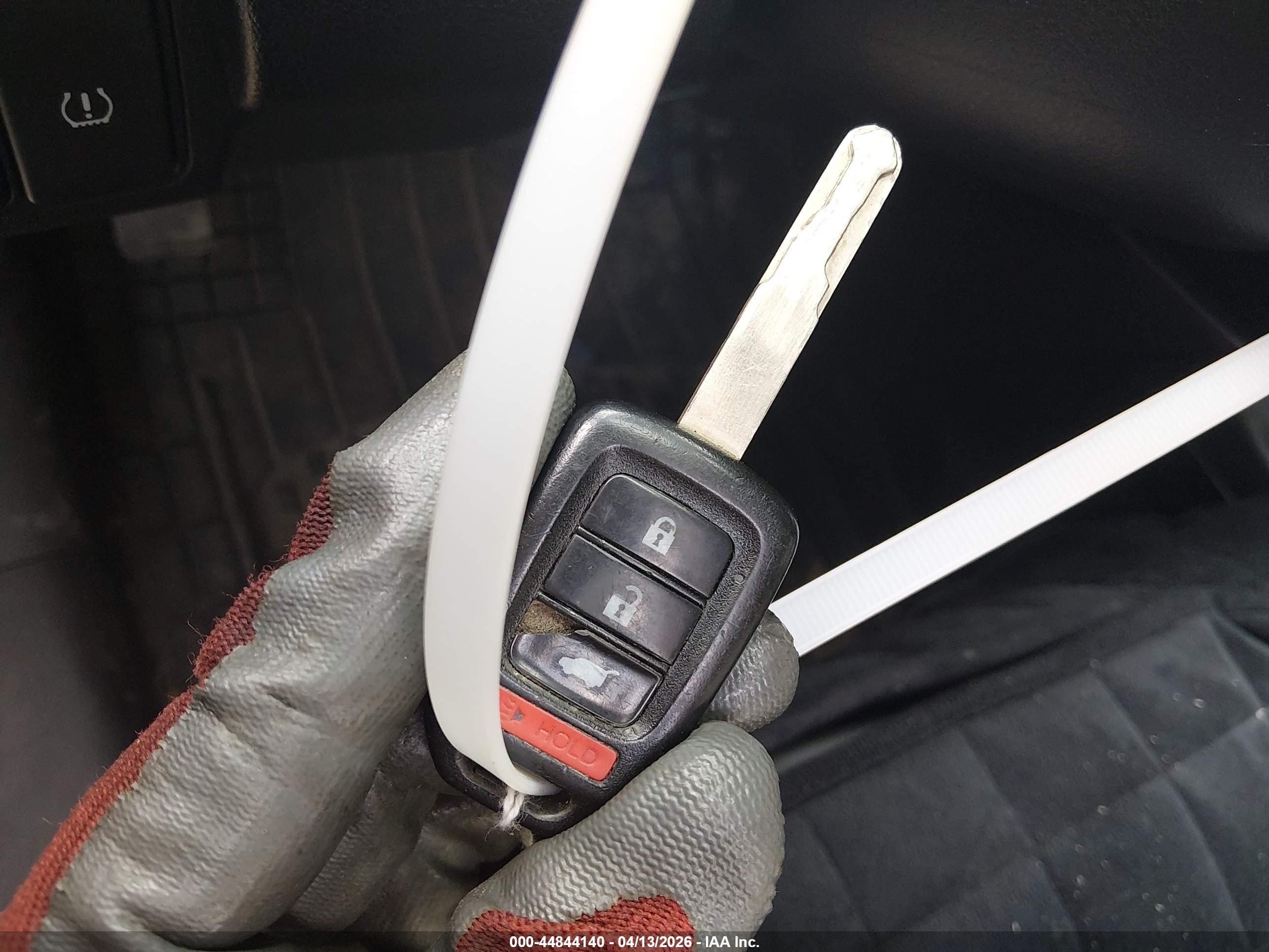 HONDA CR-V image 11