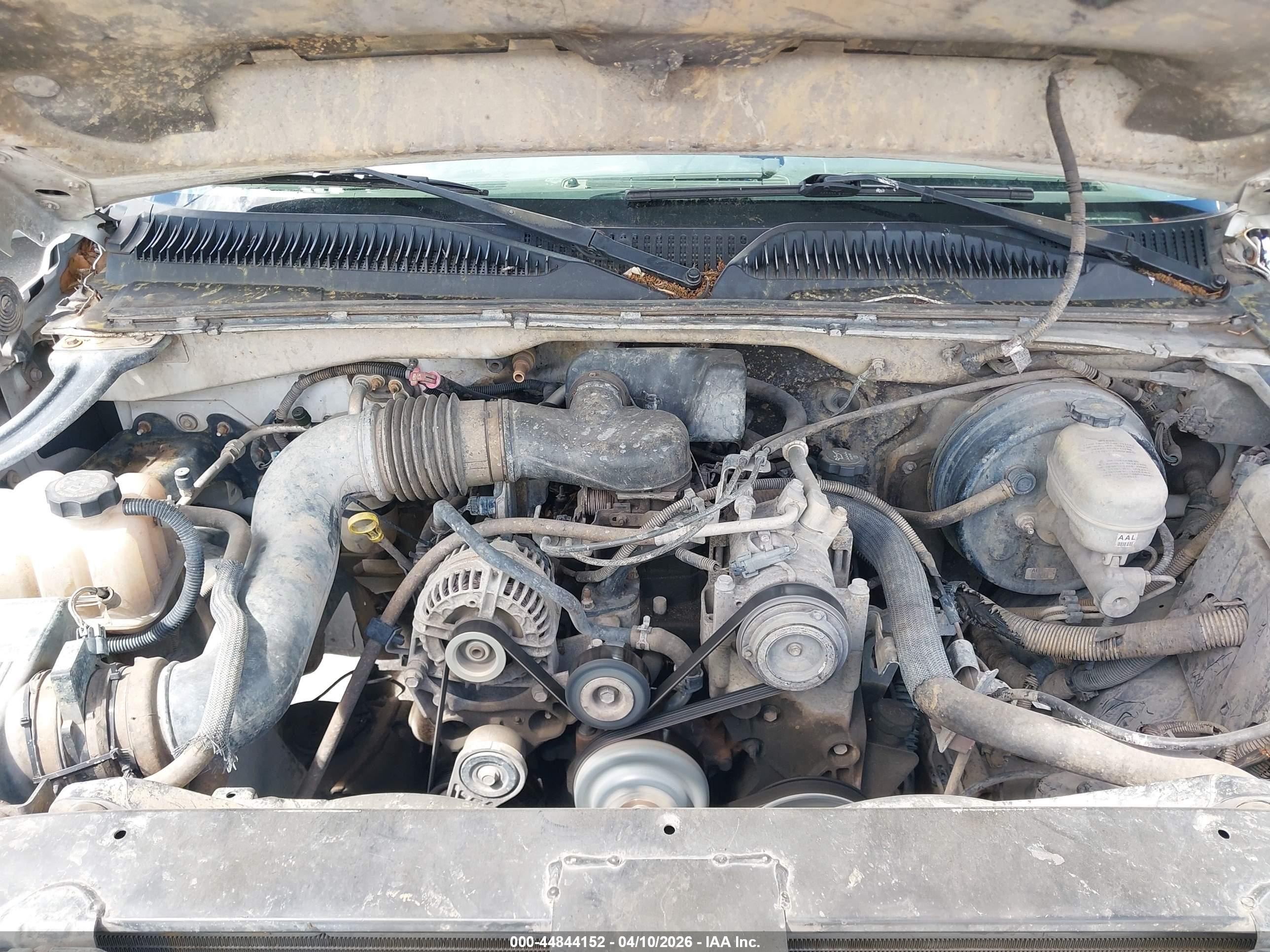 CHEVROLET SILVERADO image 10