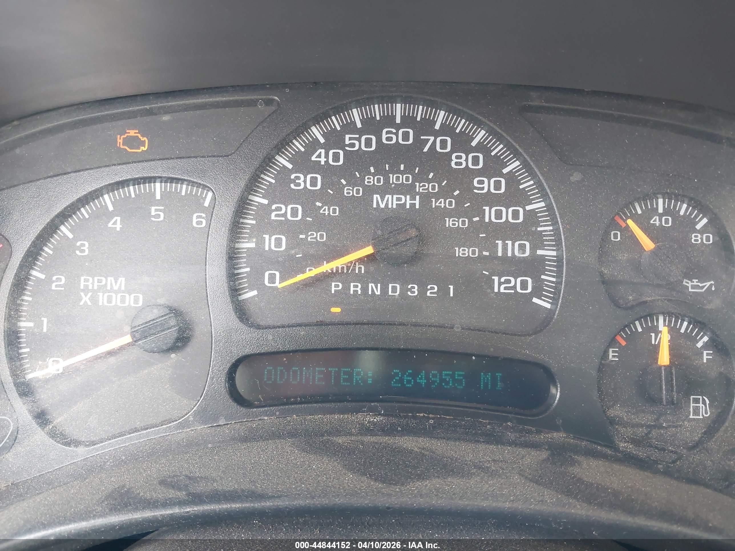 CHEVROLET SILVERADO image 7