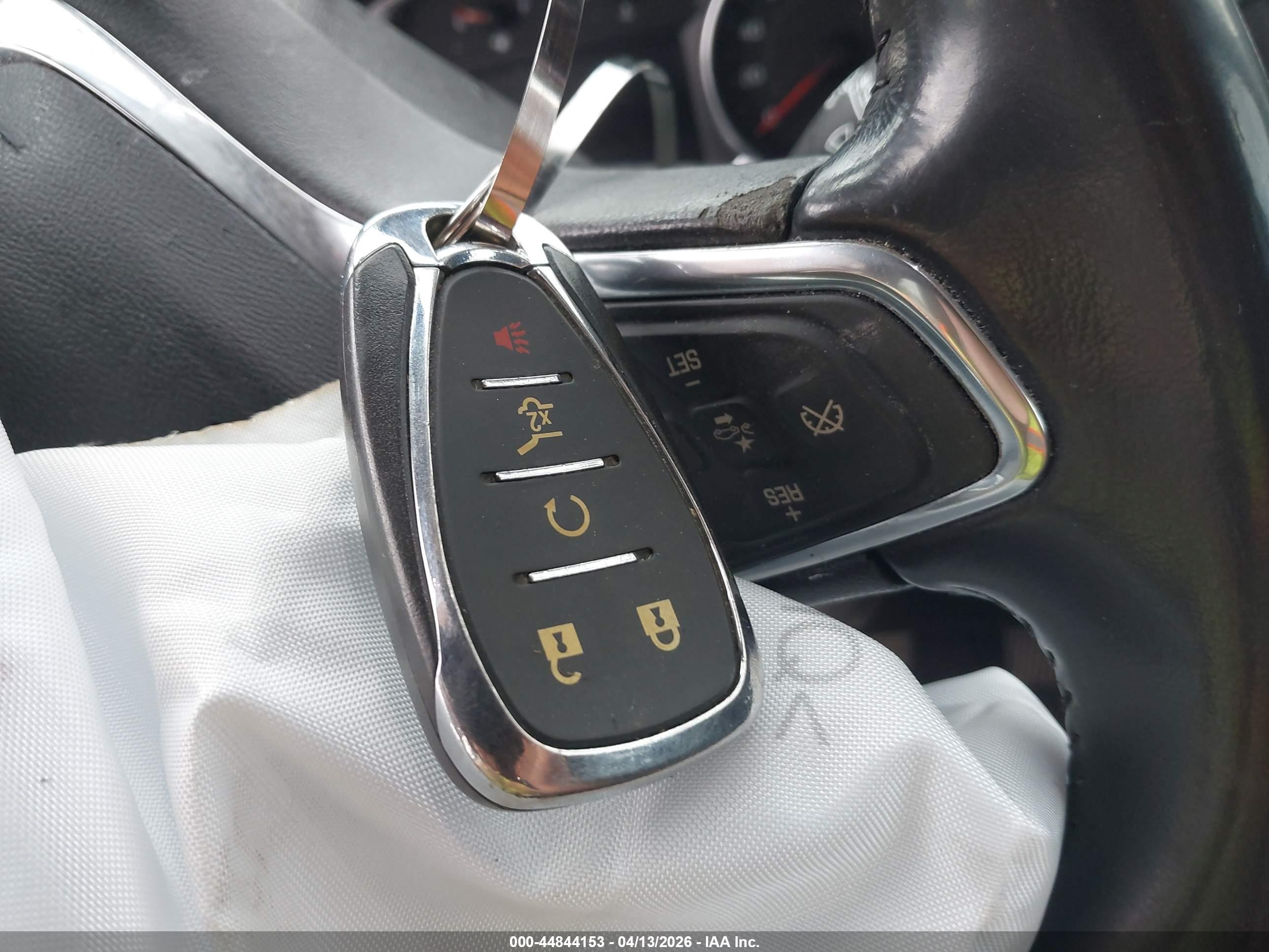 CHEVROLET EQUINOX image 11