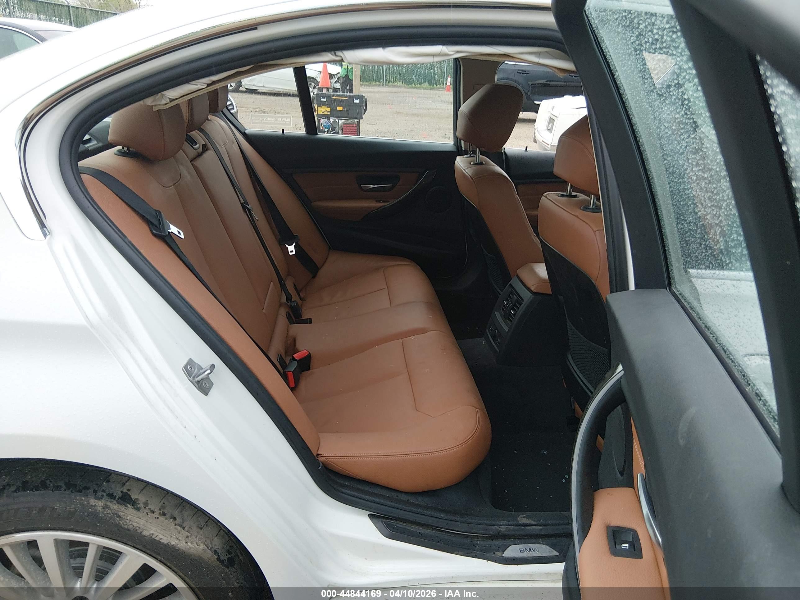 BMW 328I image 8