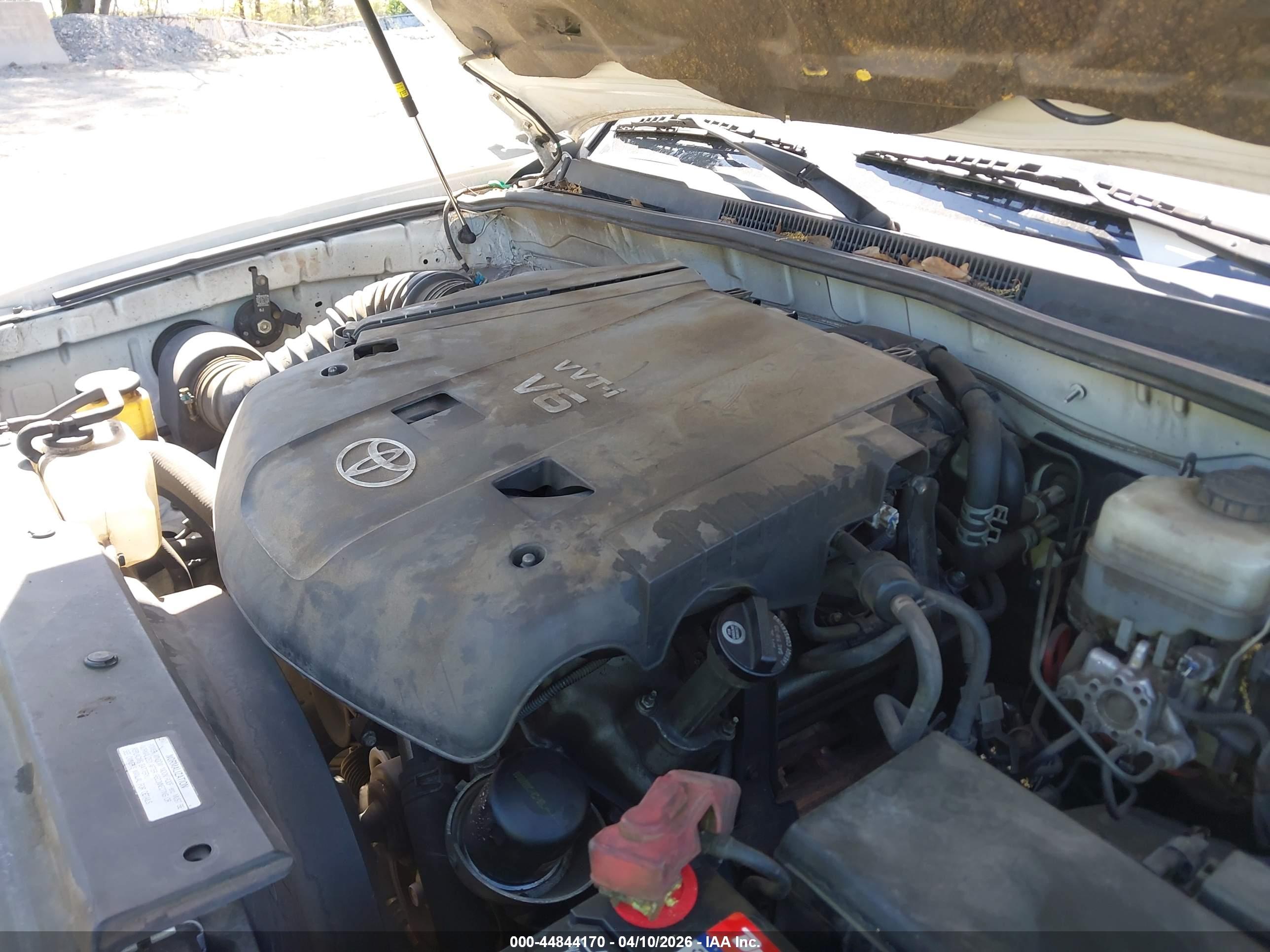 TOYOTA 4RUNNER image 10