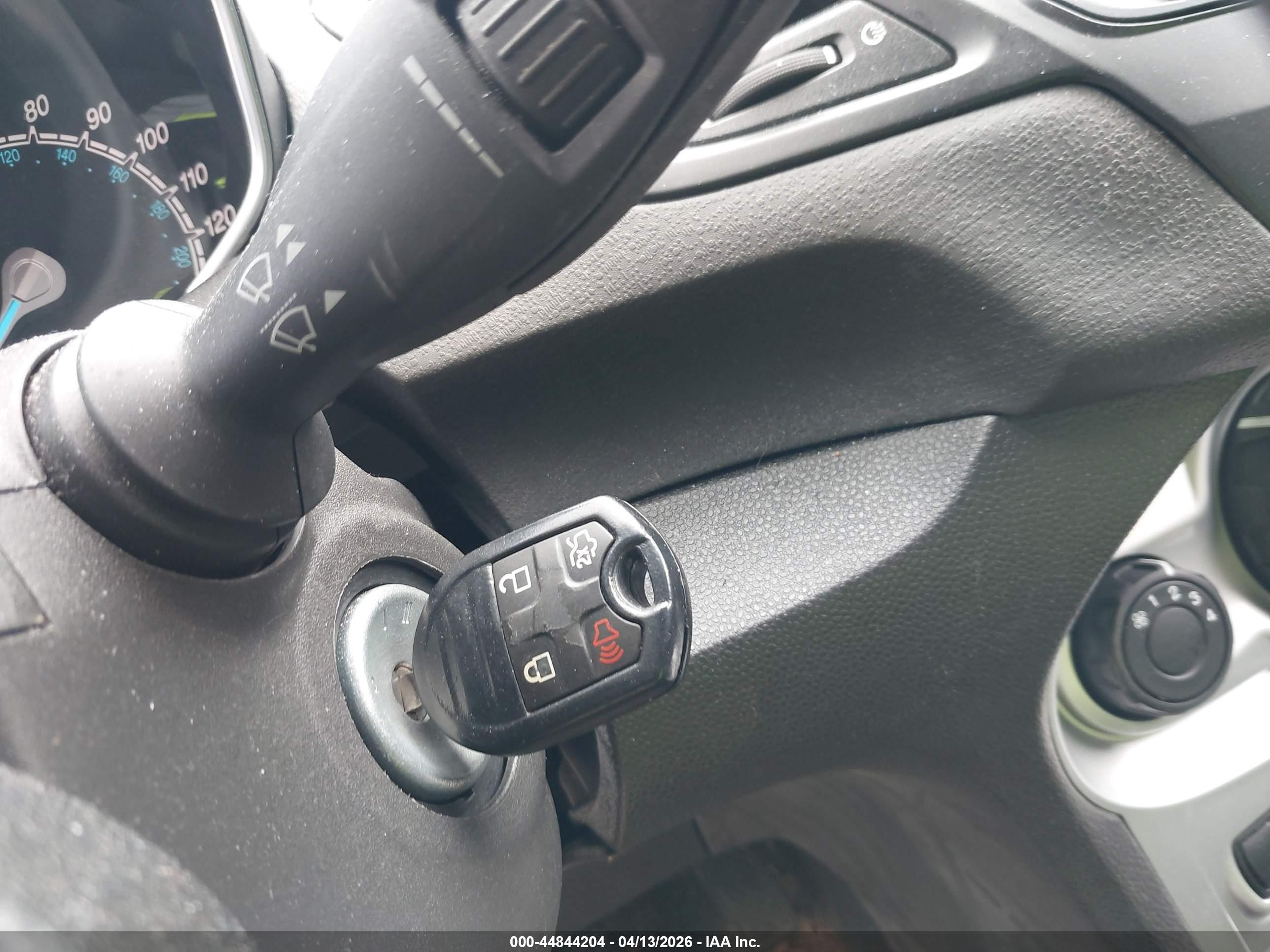 FORD FIESTA image 11