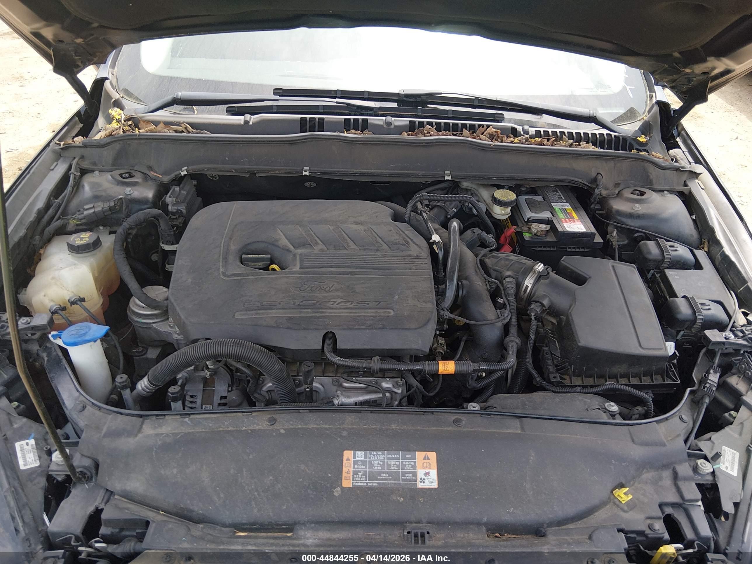 FORD FUSION image 10