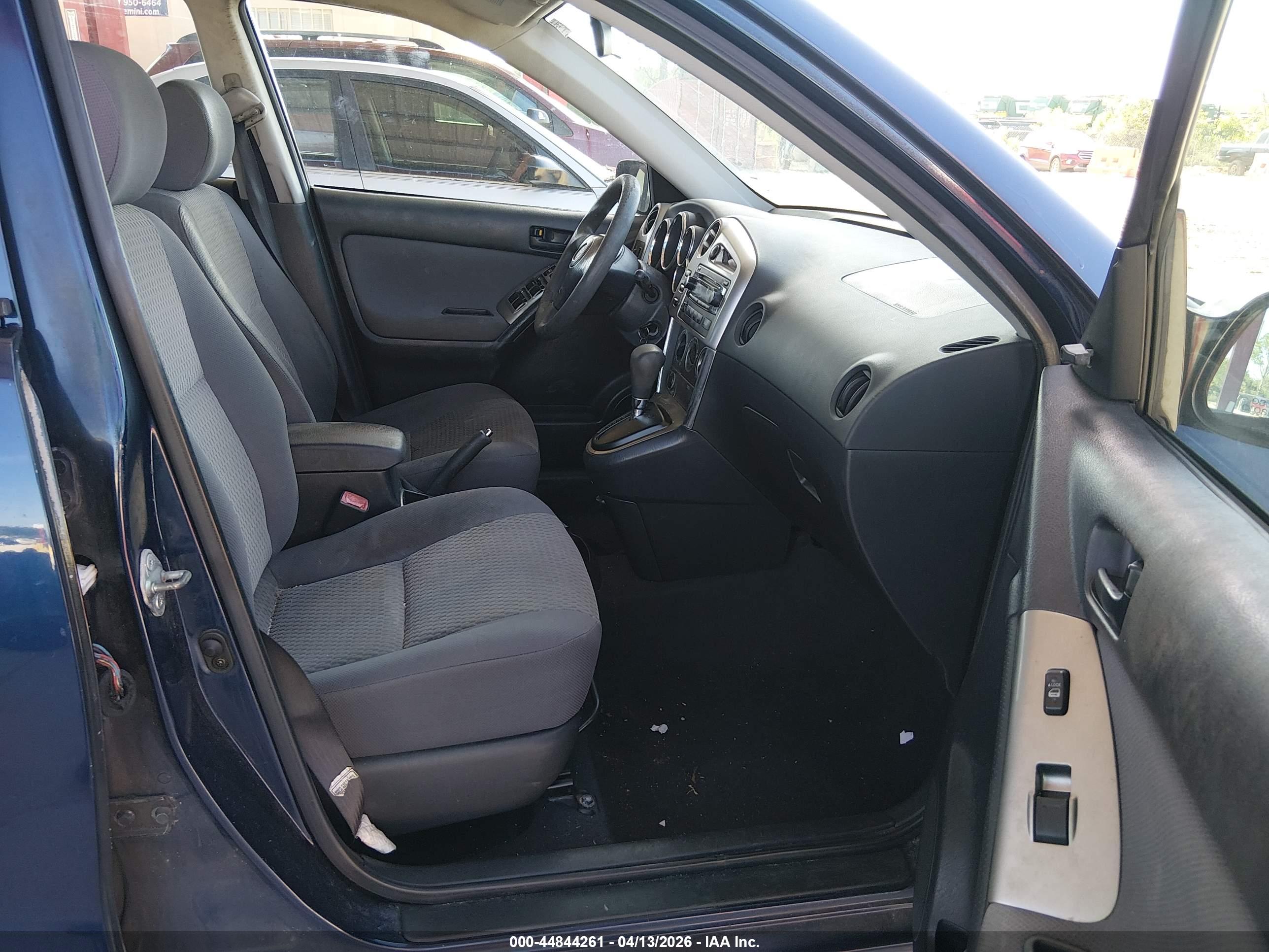 TOYOTA MATRIX image 5