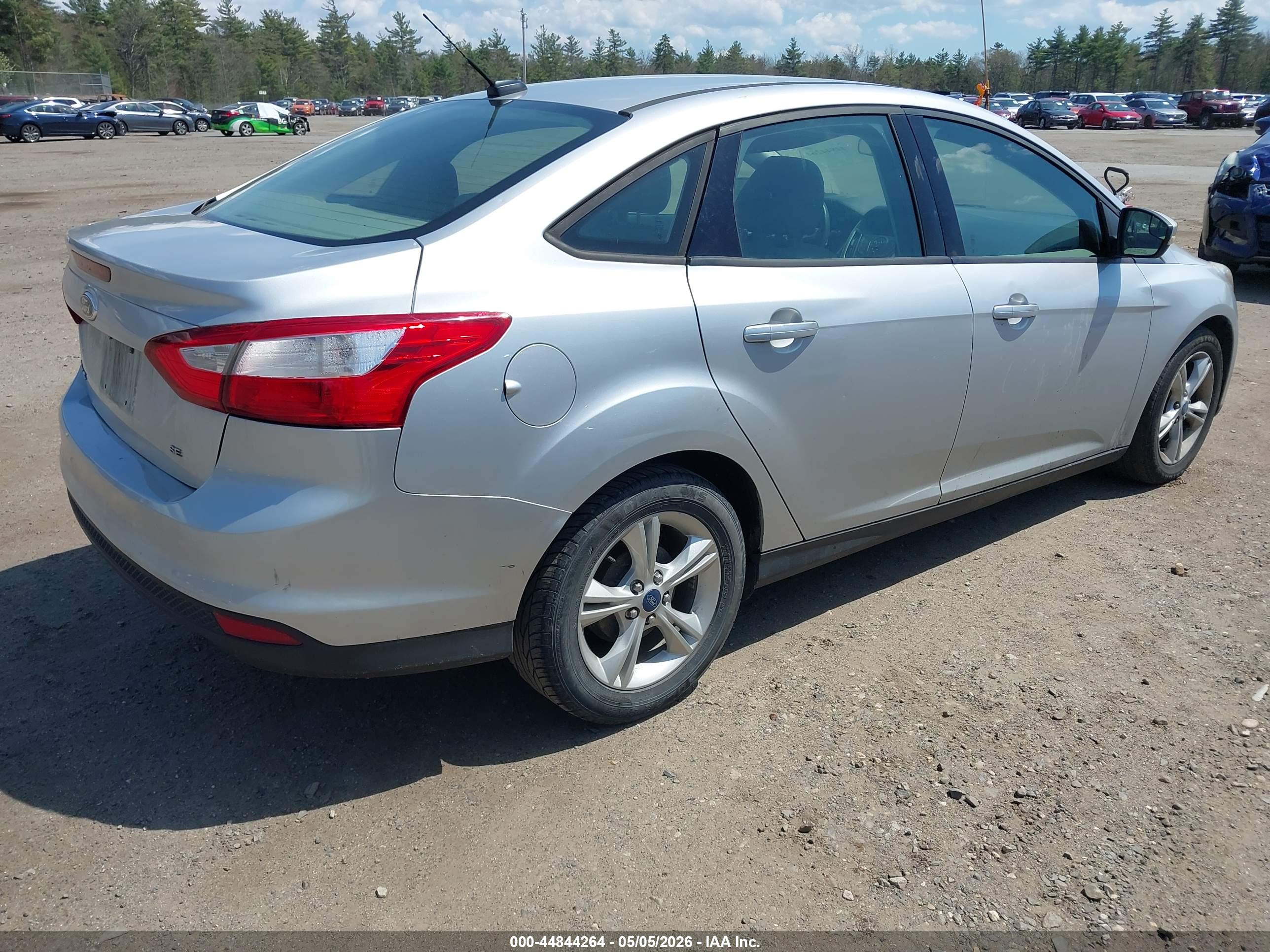 FORD FOCUS image 4
