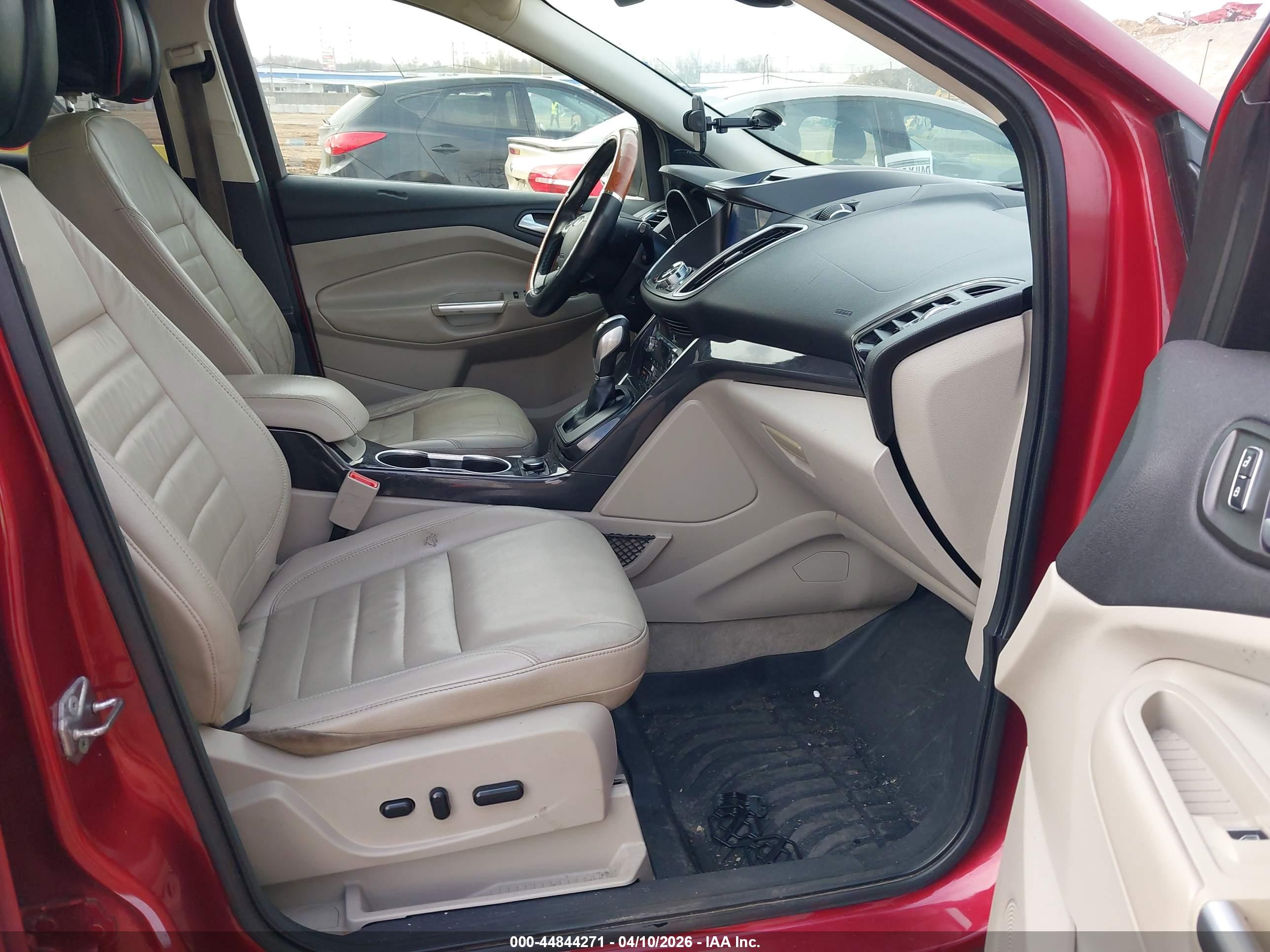 FORD ESCAPE image 5