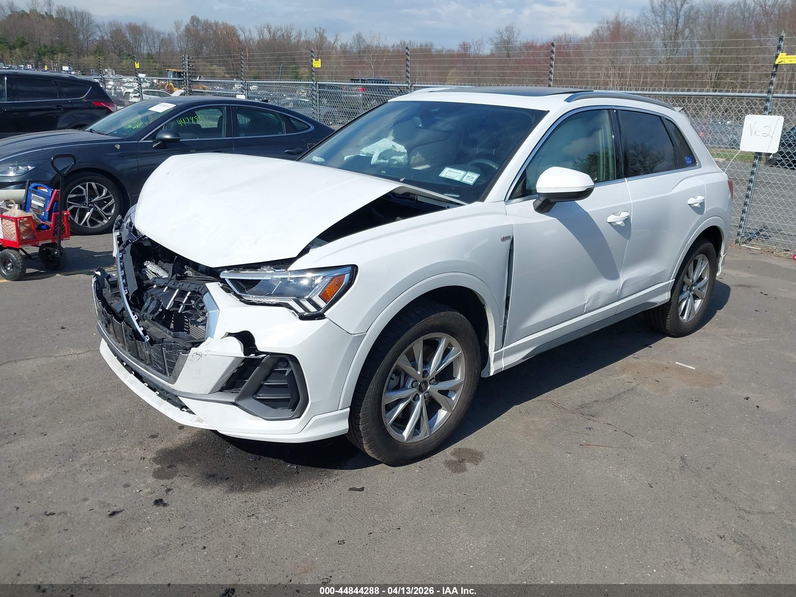 AUDI Q3 image 2