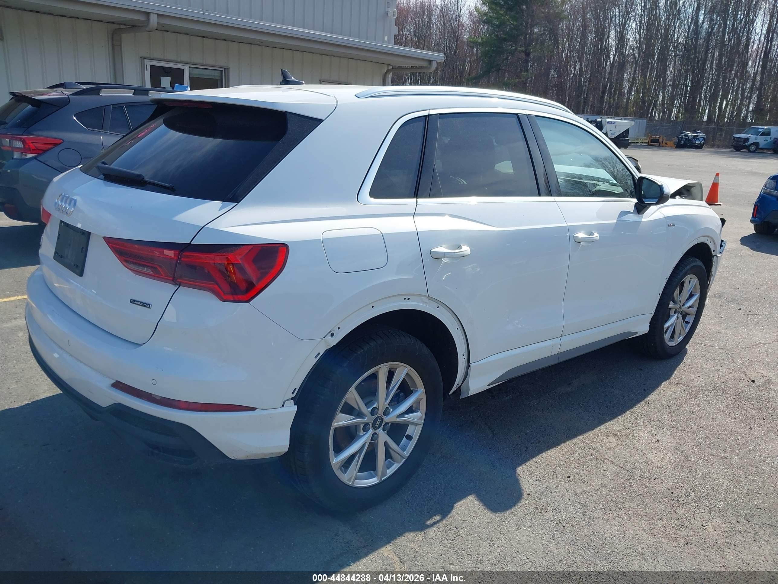 AUDI Q3 image 4