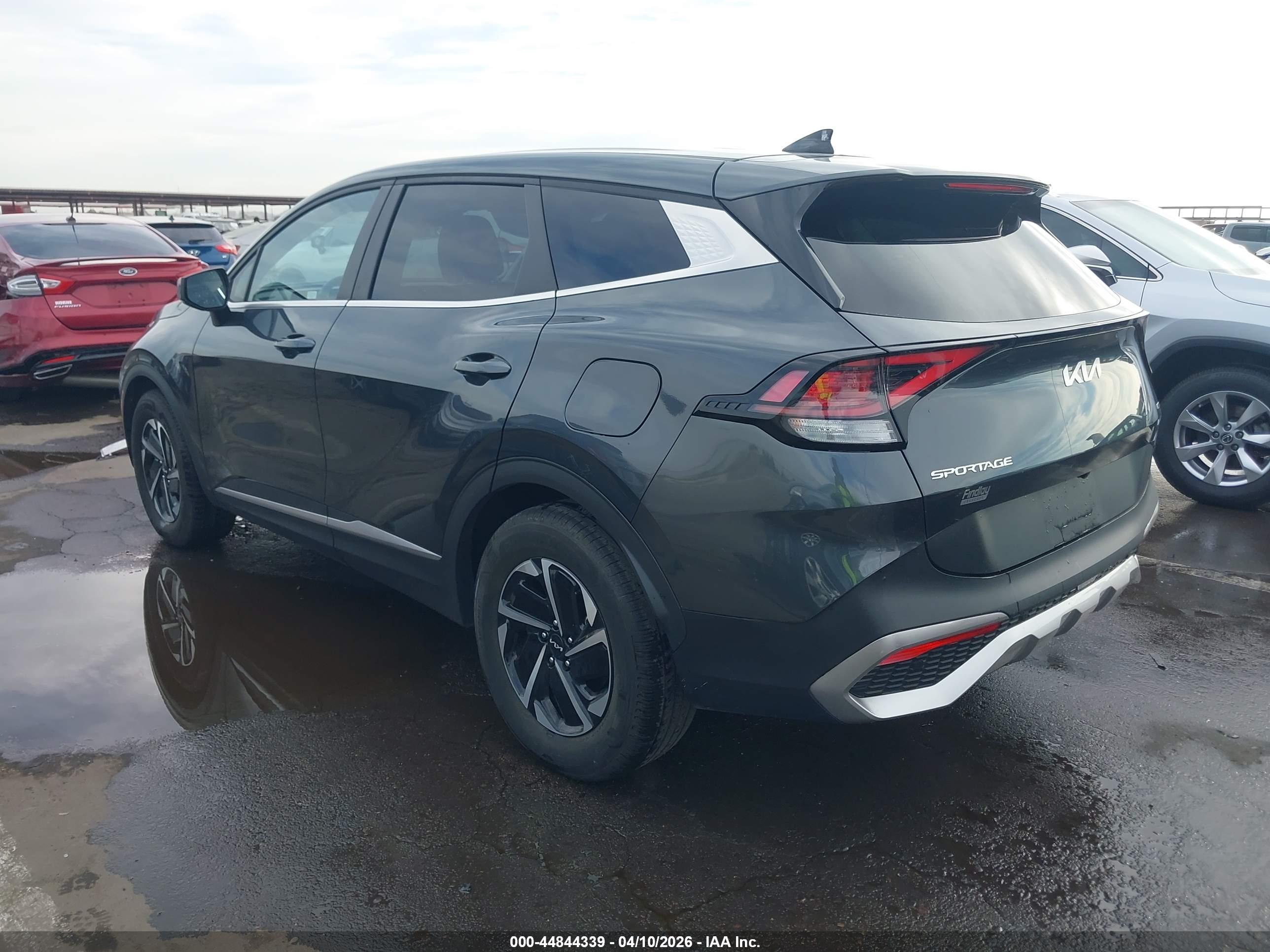 KIA SPORTAGE image 3