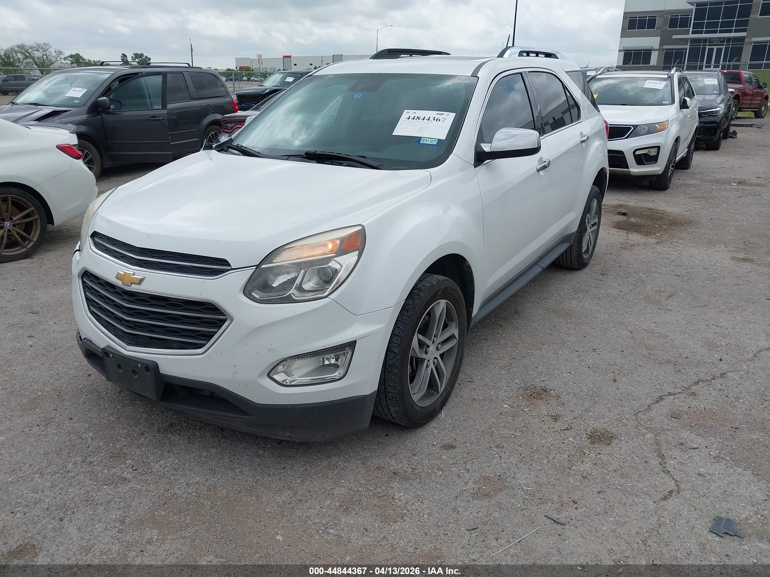 CHEVROLET EQUINOX image 2