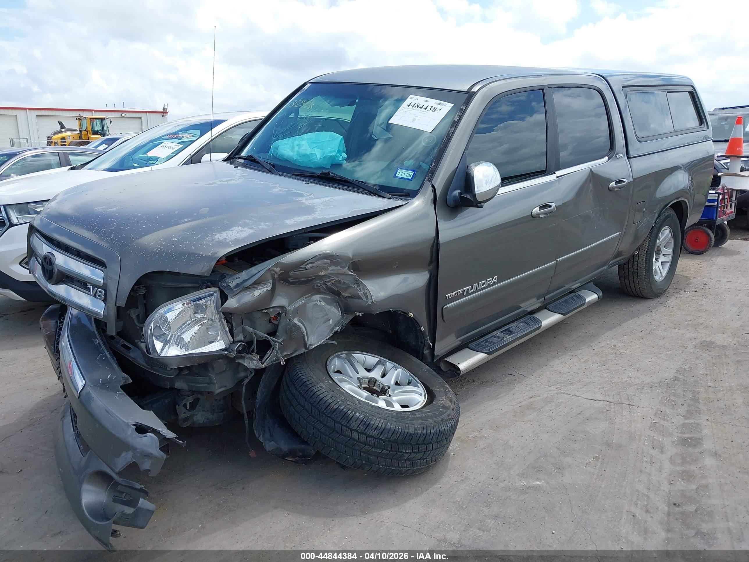 TOYOTA TUNDRA image 2