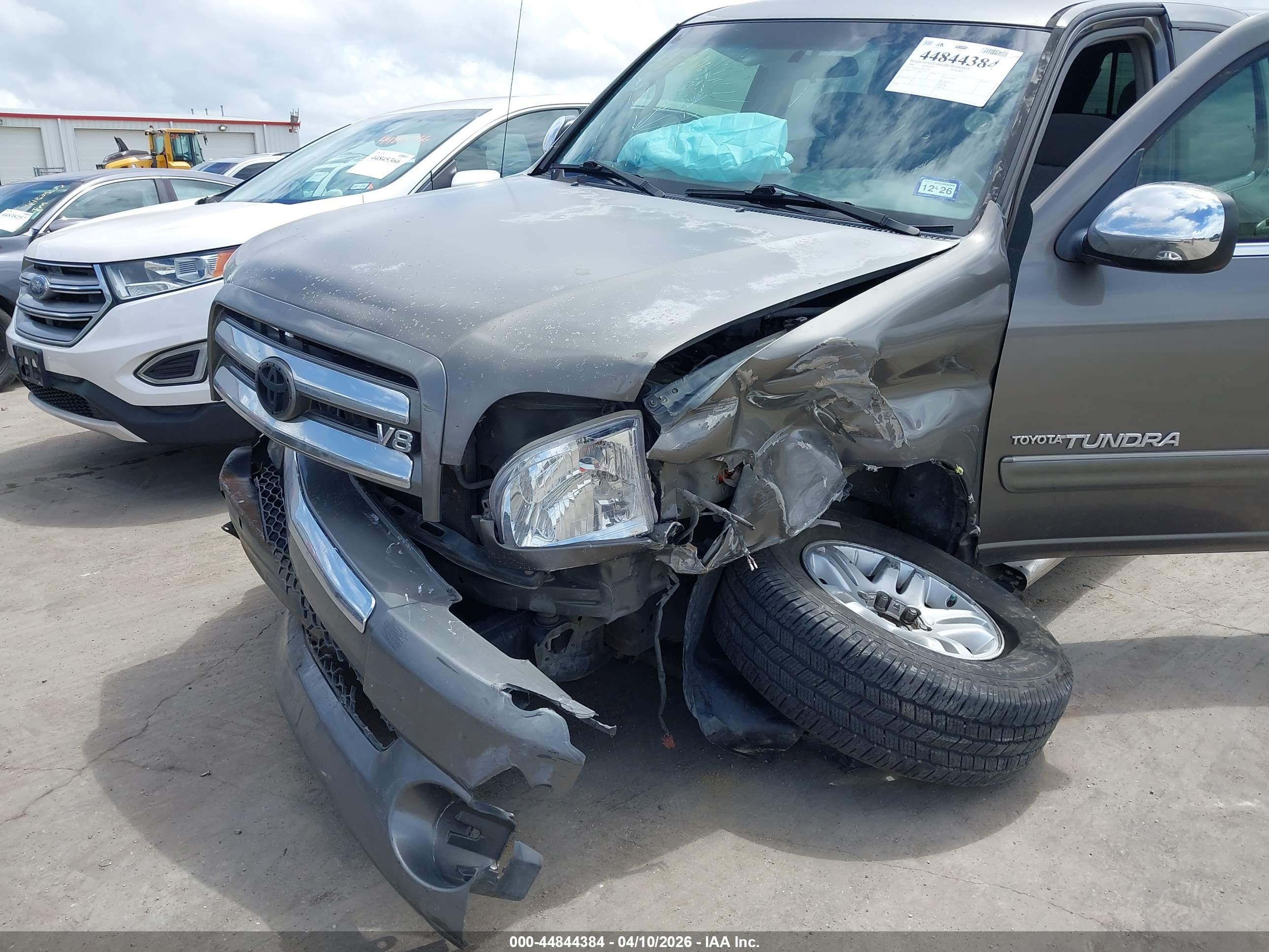 TOYOTA TUNDRA image 6