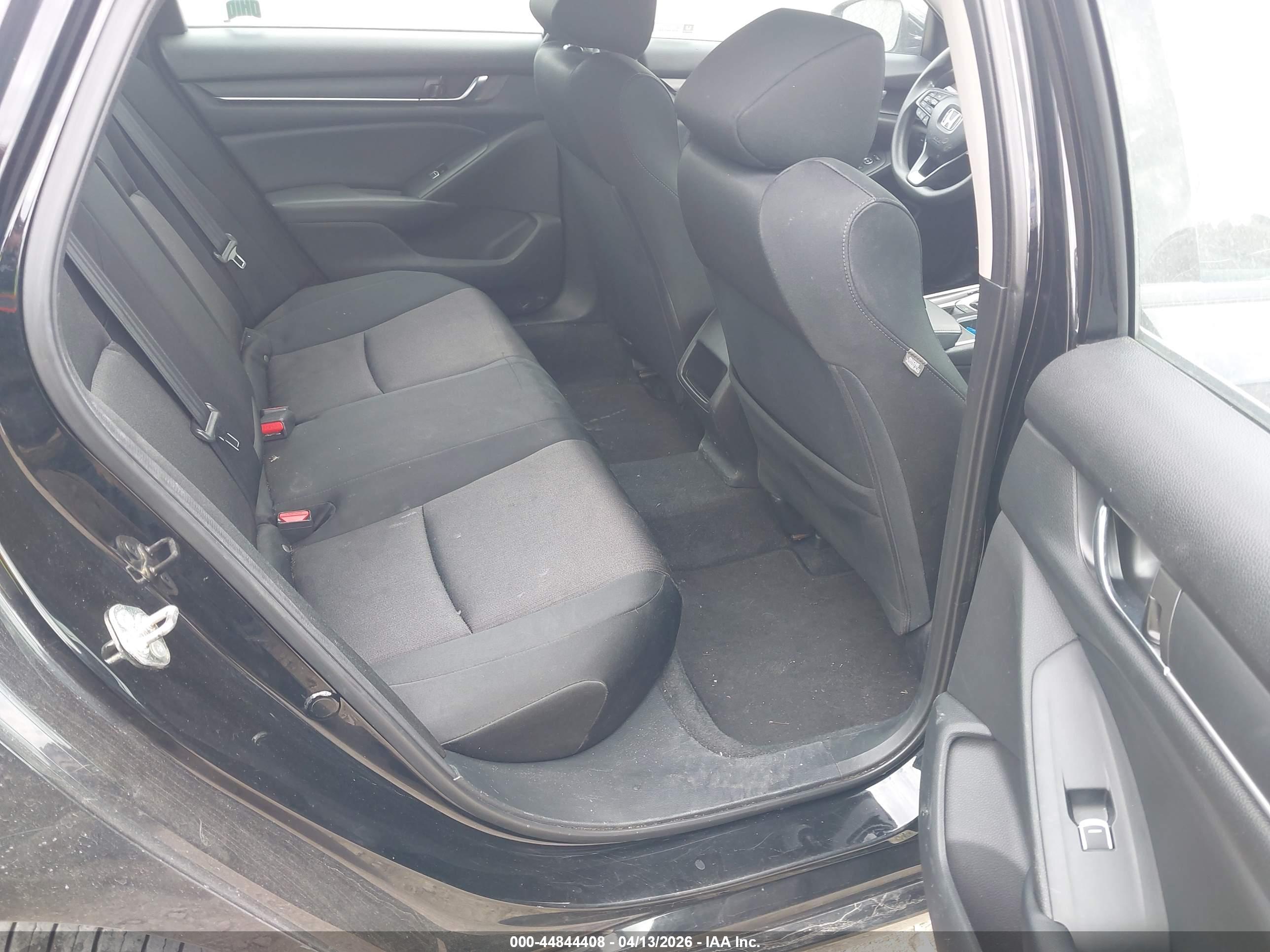 HONDA ACCORD image 8