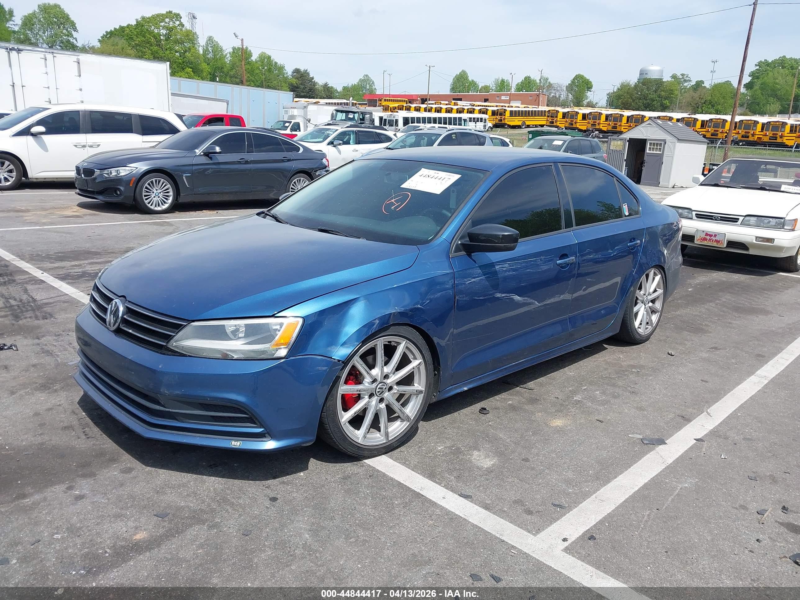 VOLKSWAGEN JETTA image 2