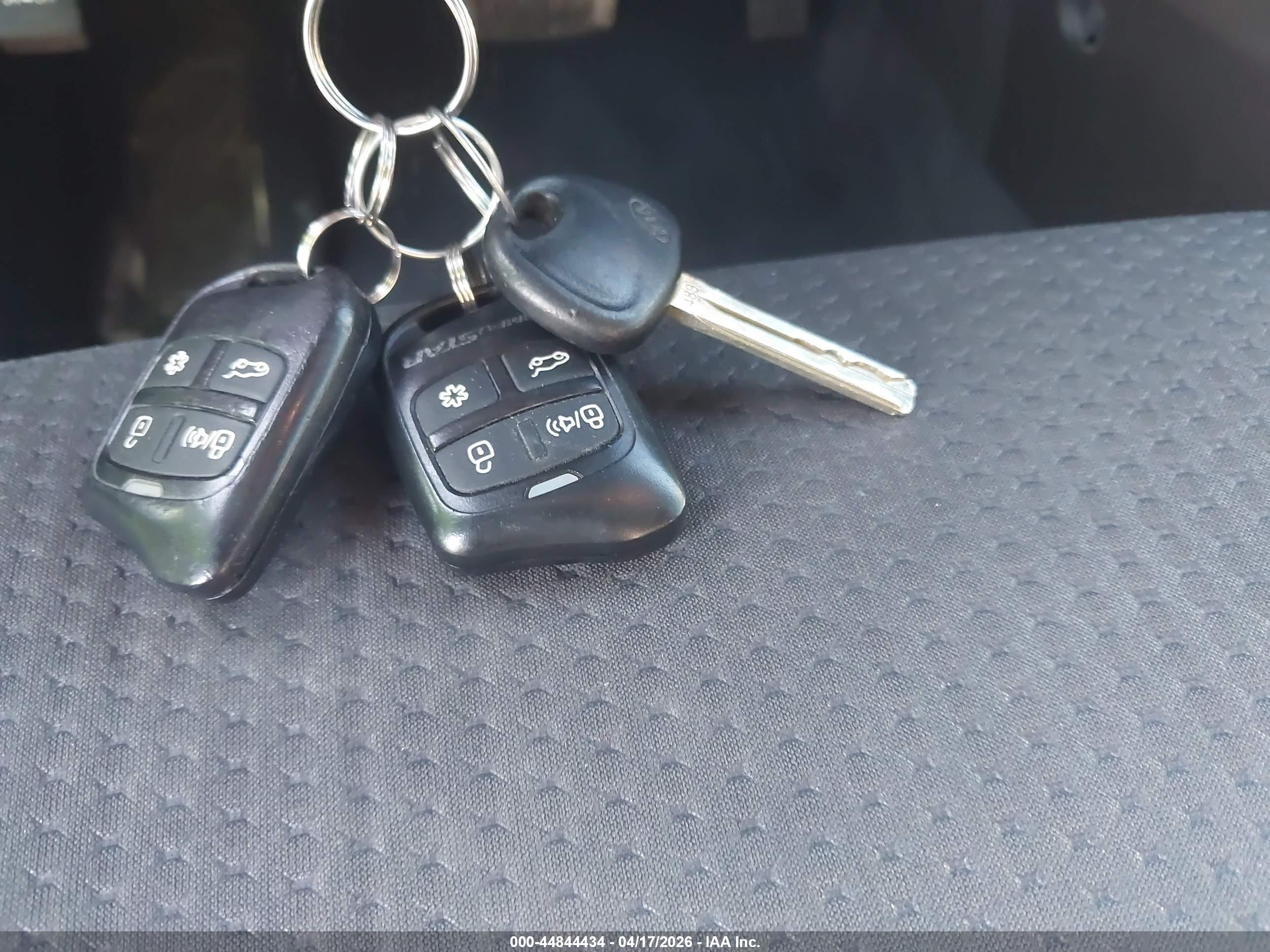 KIA SORENTO image 11