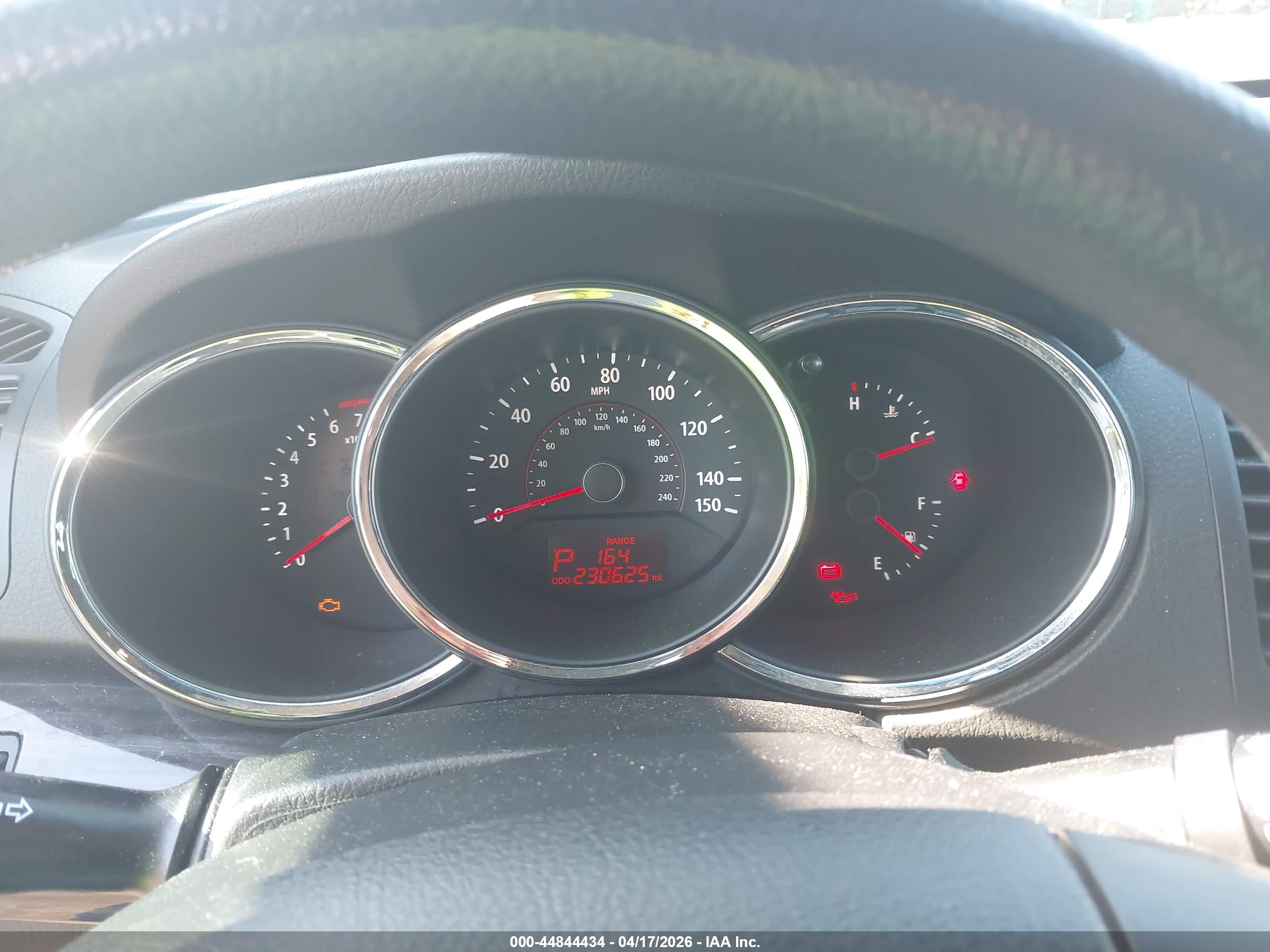 KIA SORENTO image 7