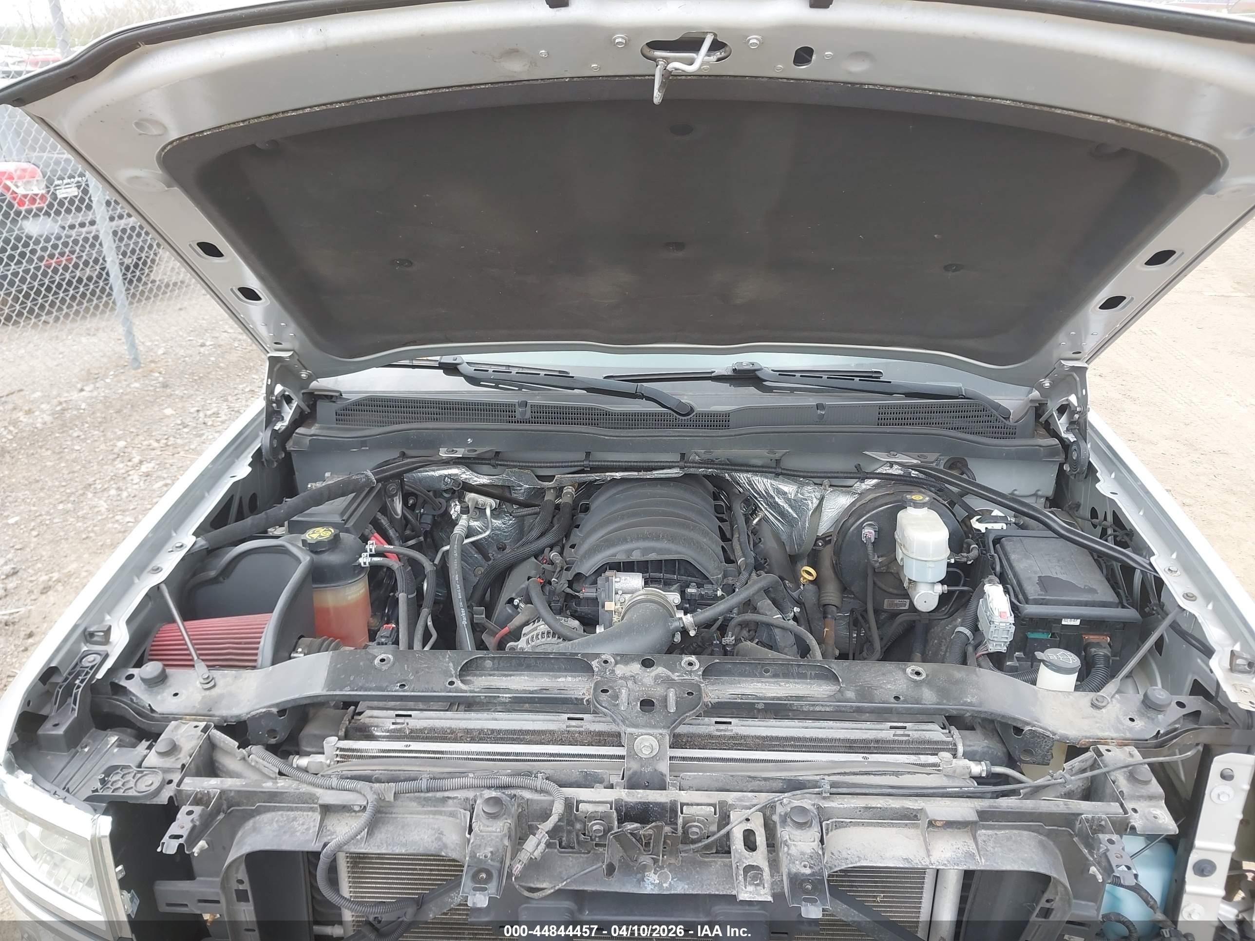 CHEVROLET SILVERADO image 10