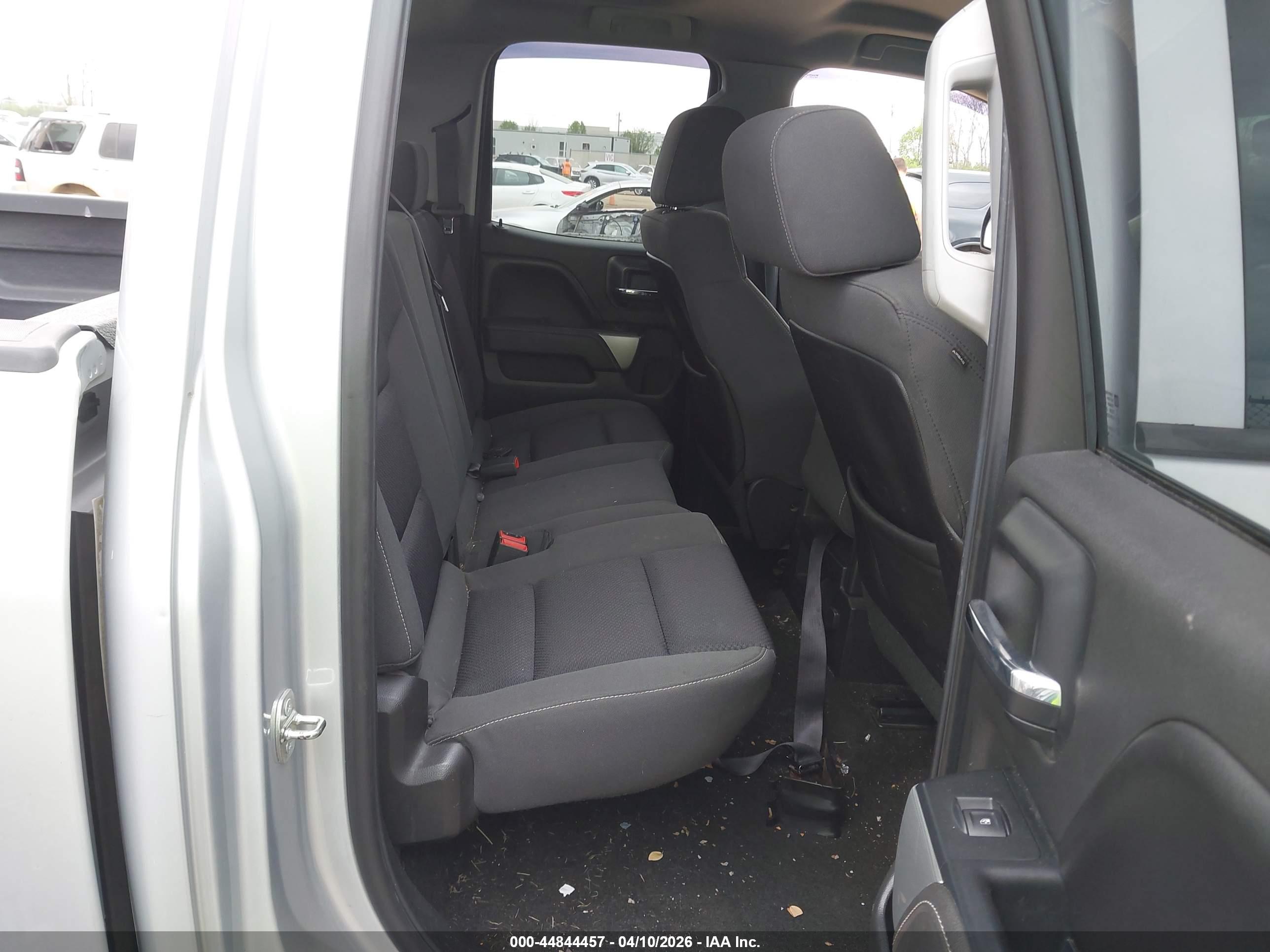 CHEVROLET SILVERADO image 8