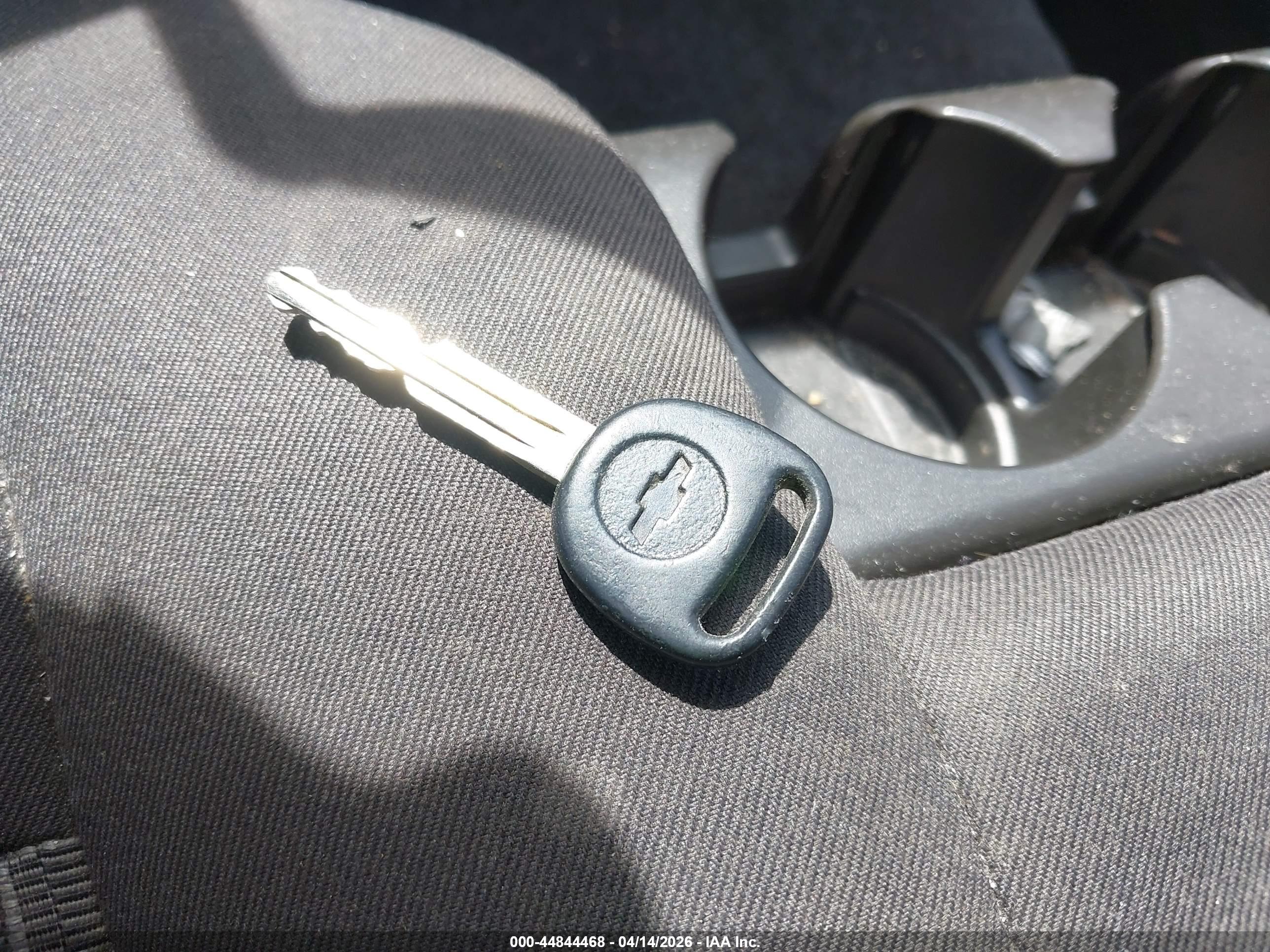 CHEVROLET COLORADO image 11