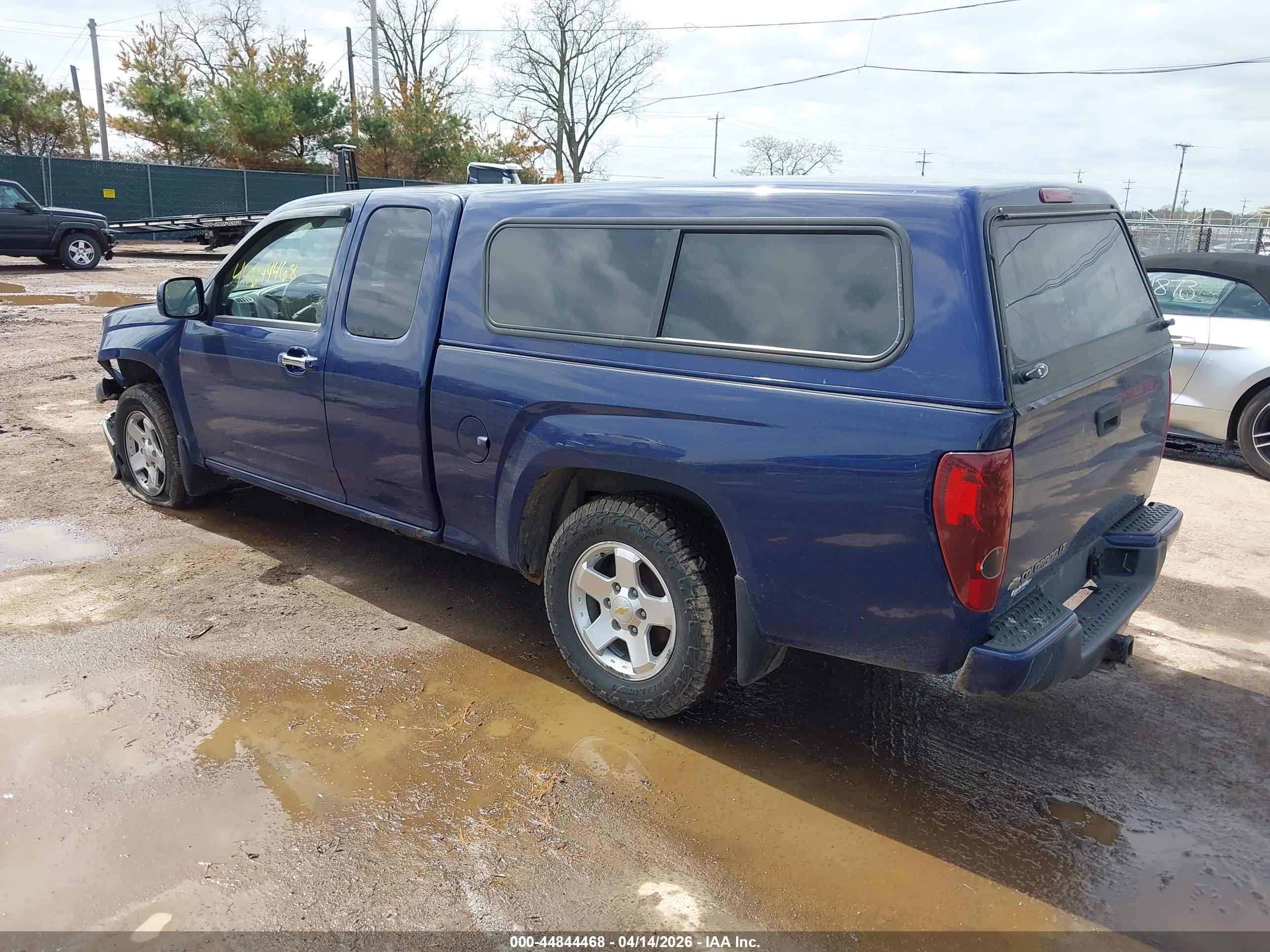 CHEVROLET COLORADO image 3