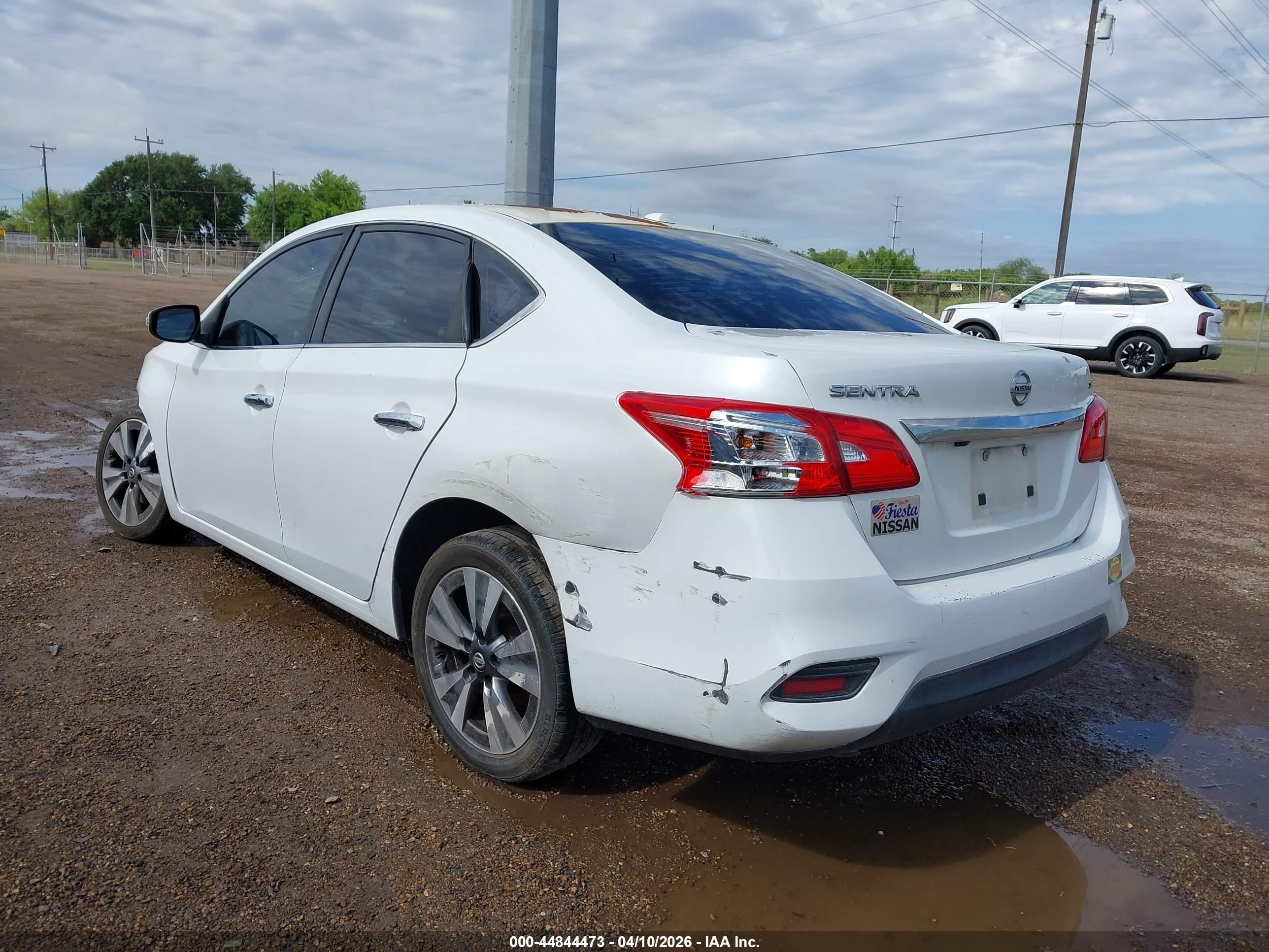 NISSAN SENTRA image 3