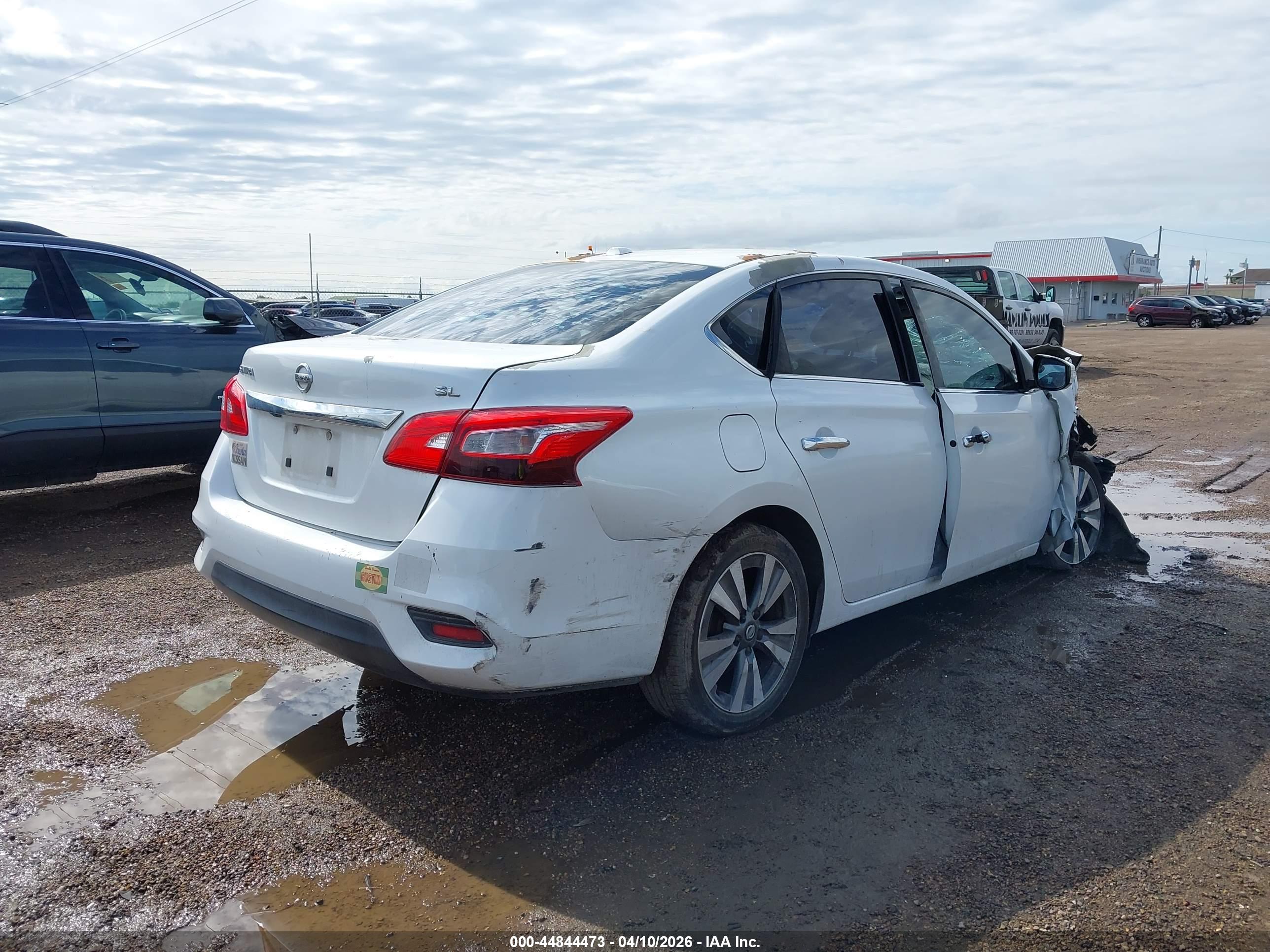 NISSAN SENTRA image 4