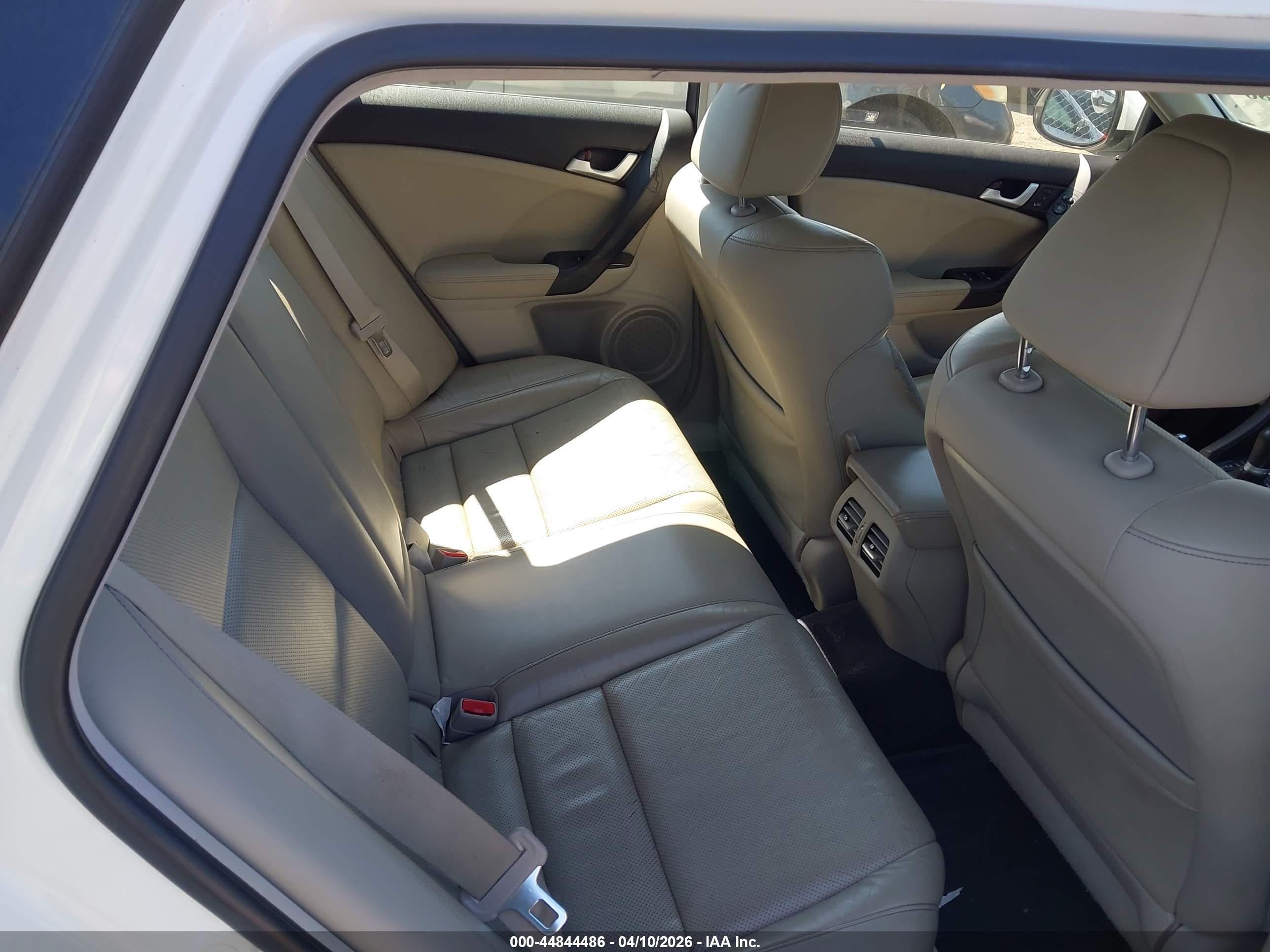 ACURA TSX image 8
