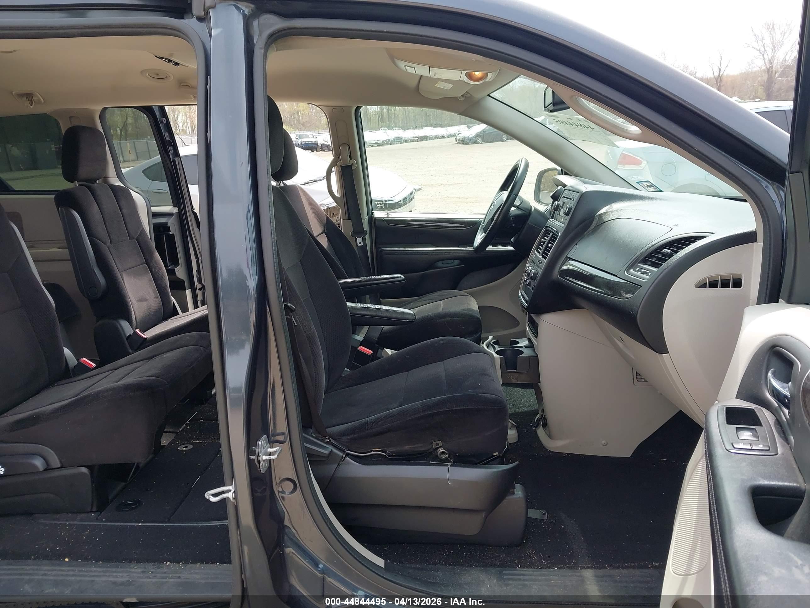 DODGE GRAND image 5