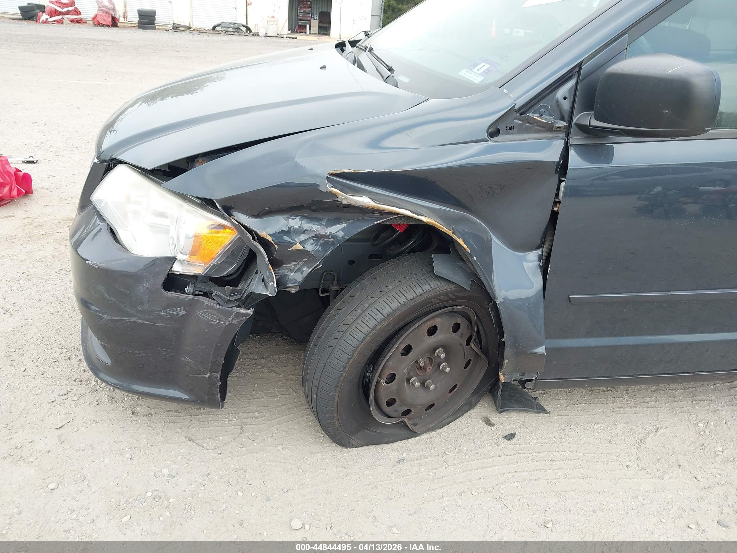 DODGE GRAND image 6