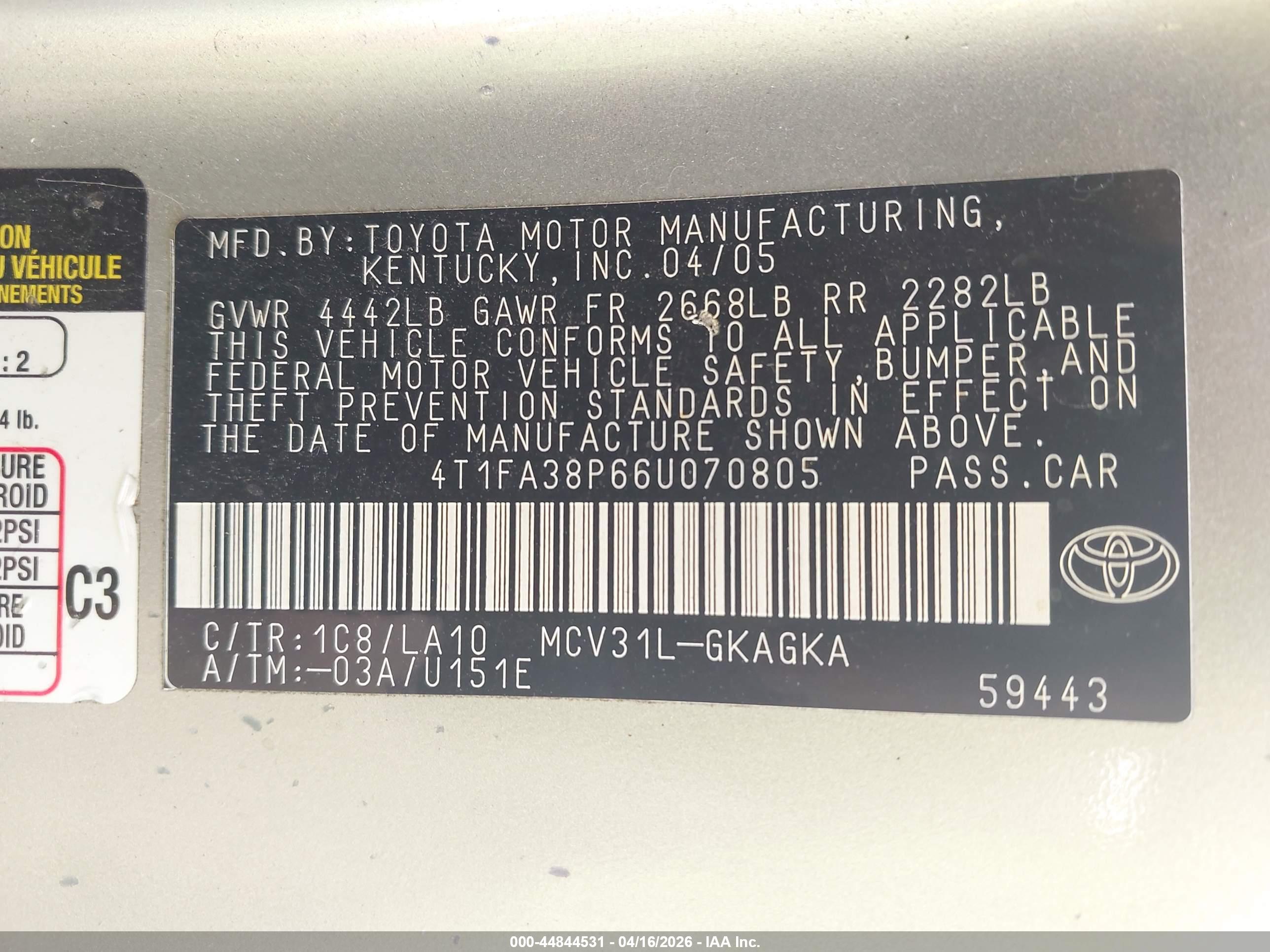 TOYOTA CAMRY image 9