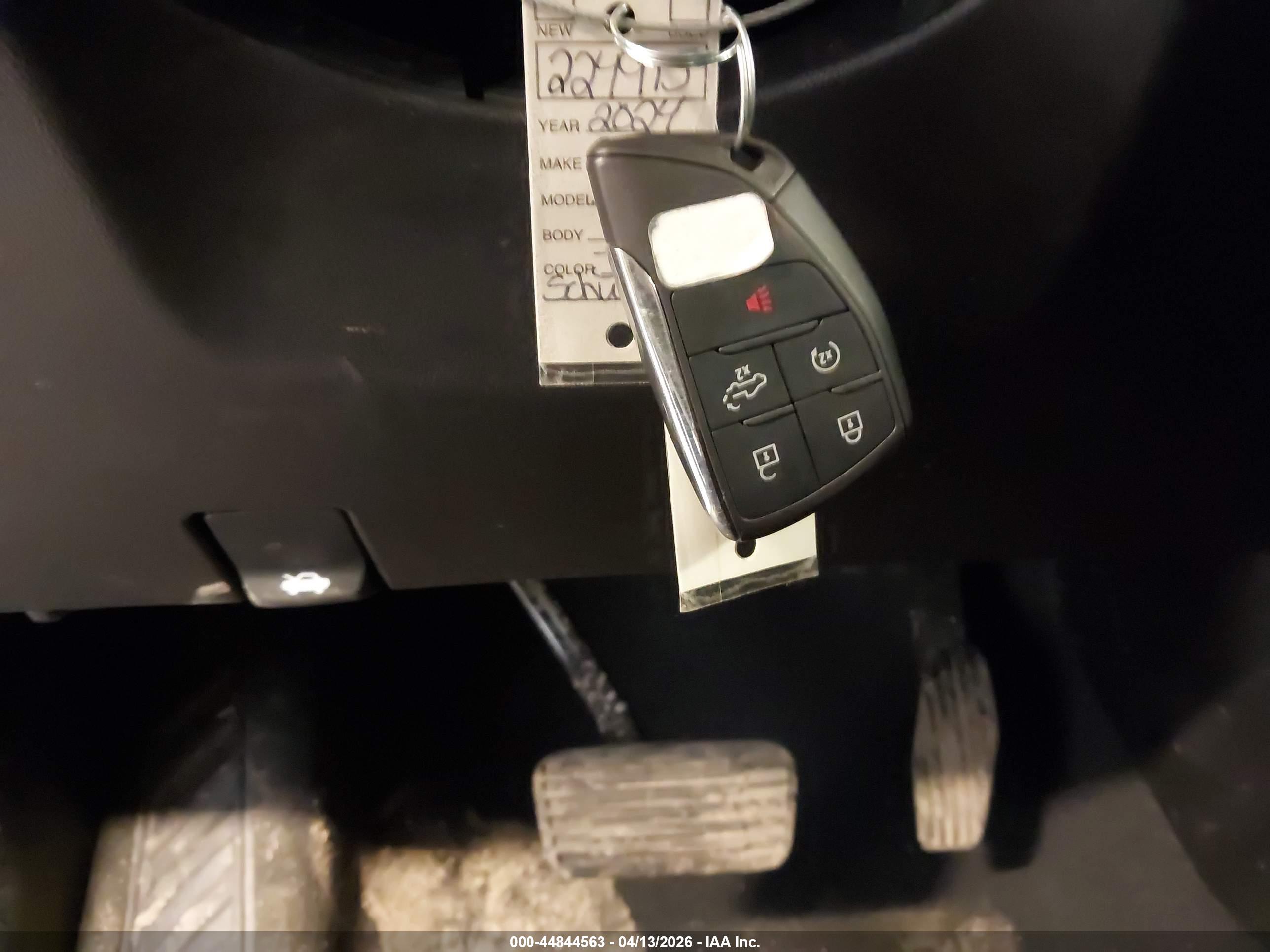 GMC SIERRA image 11